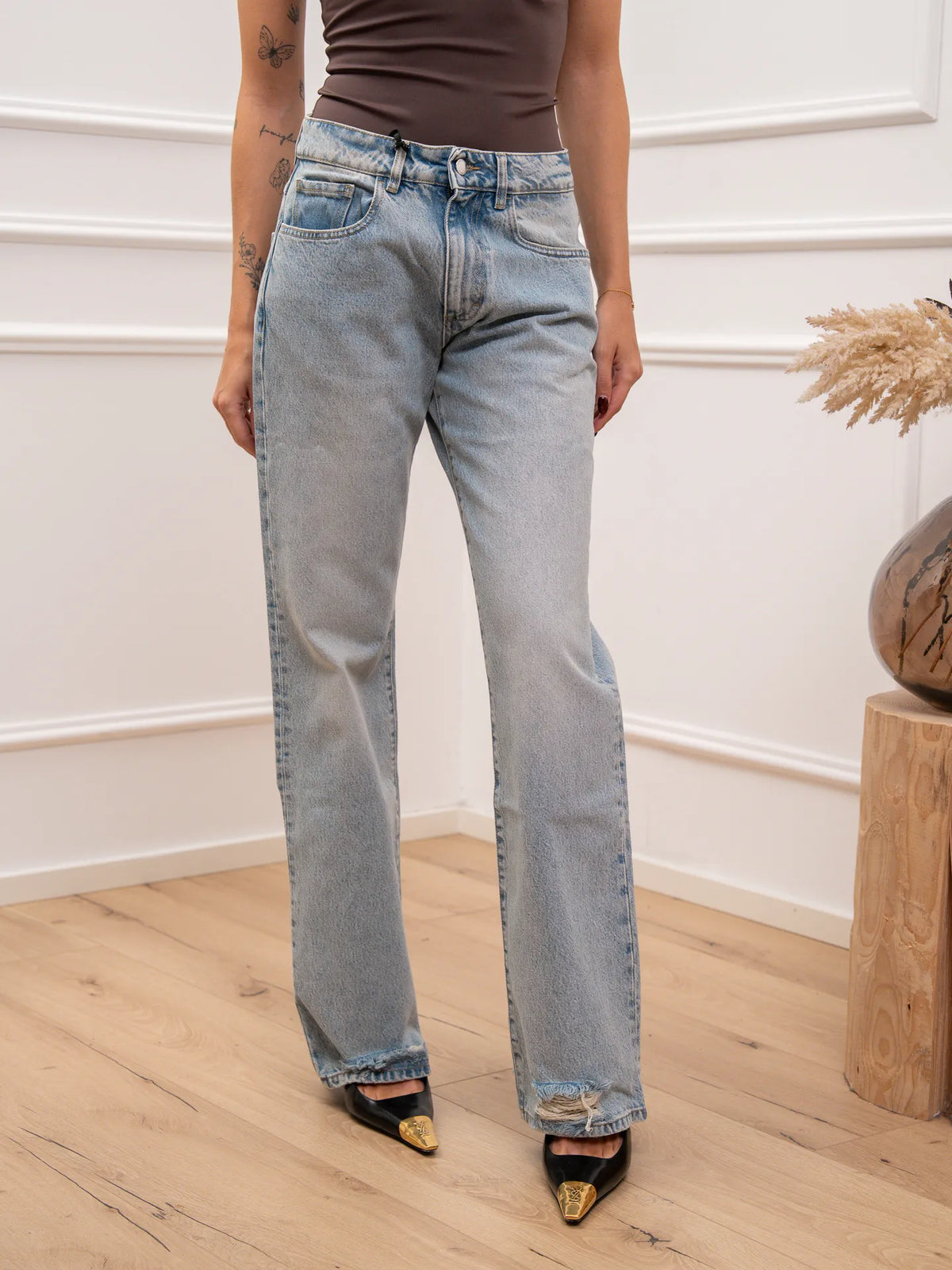 Jeans Iris sky blue con strappi sul fondo - Icon Denim