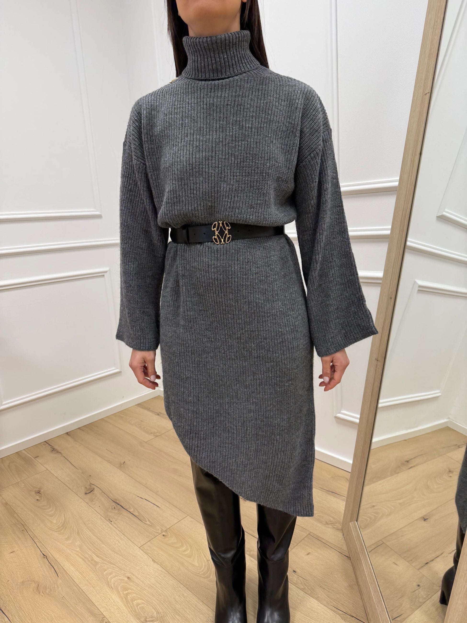 Vestito grigio taglio obliquo - Kontatto