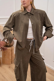 Camicia in suede militare con cravatta - HaveOne