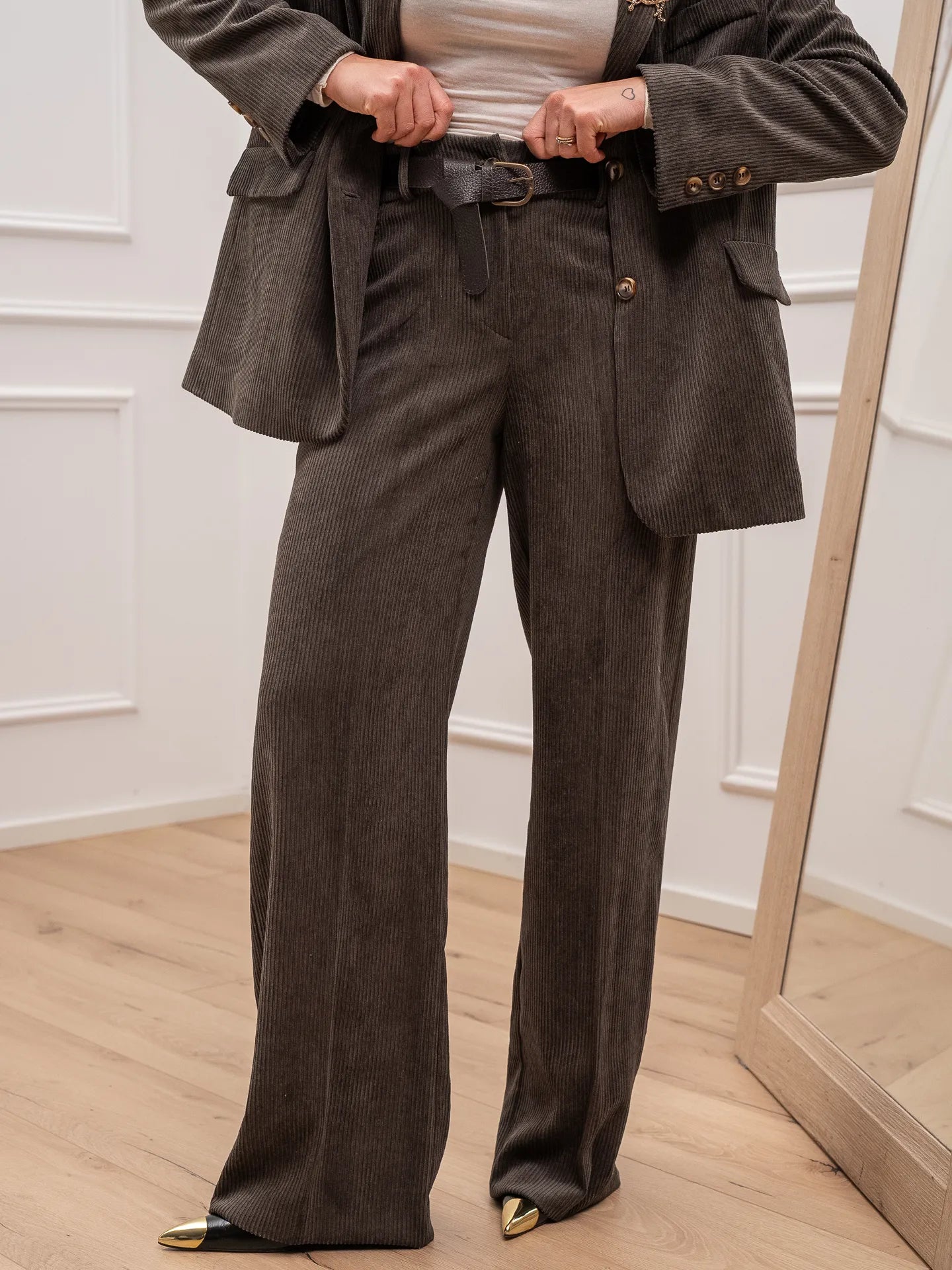 Pantaloni a coste di velluto moro - HaveOne