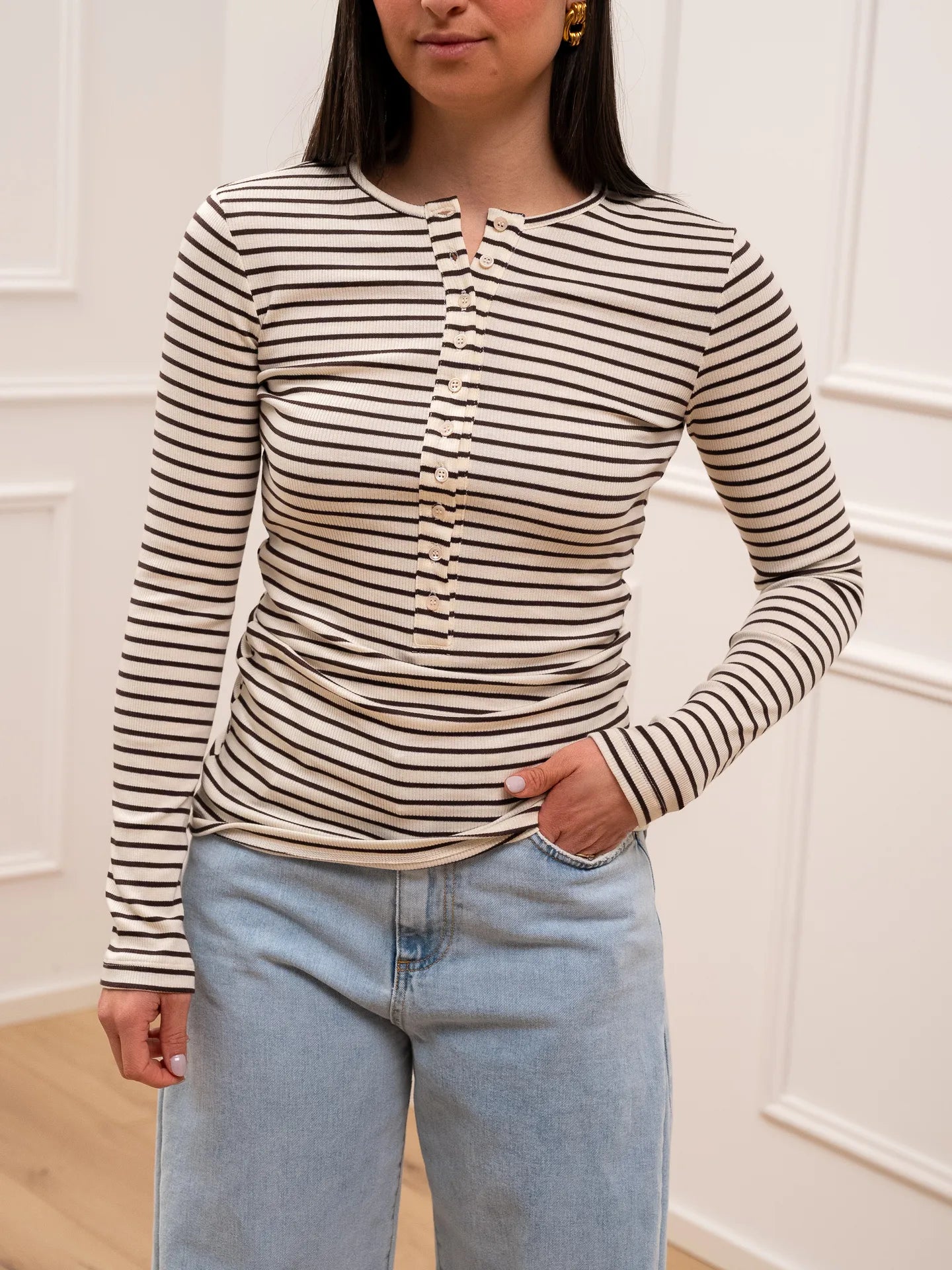 T shirt serafino écru e moro con bottoncini - Vicolo