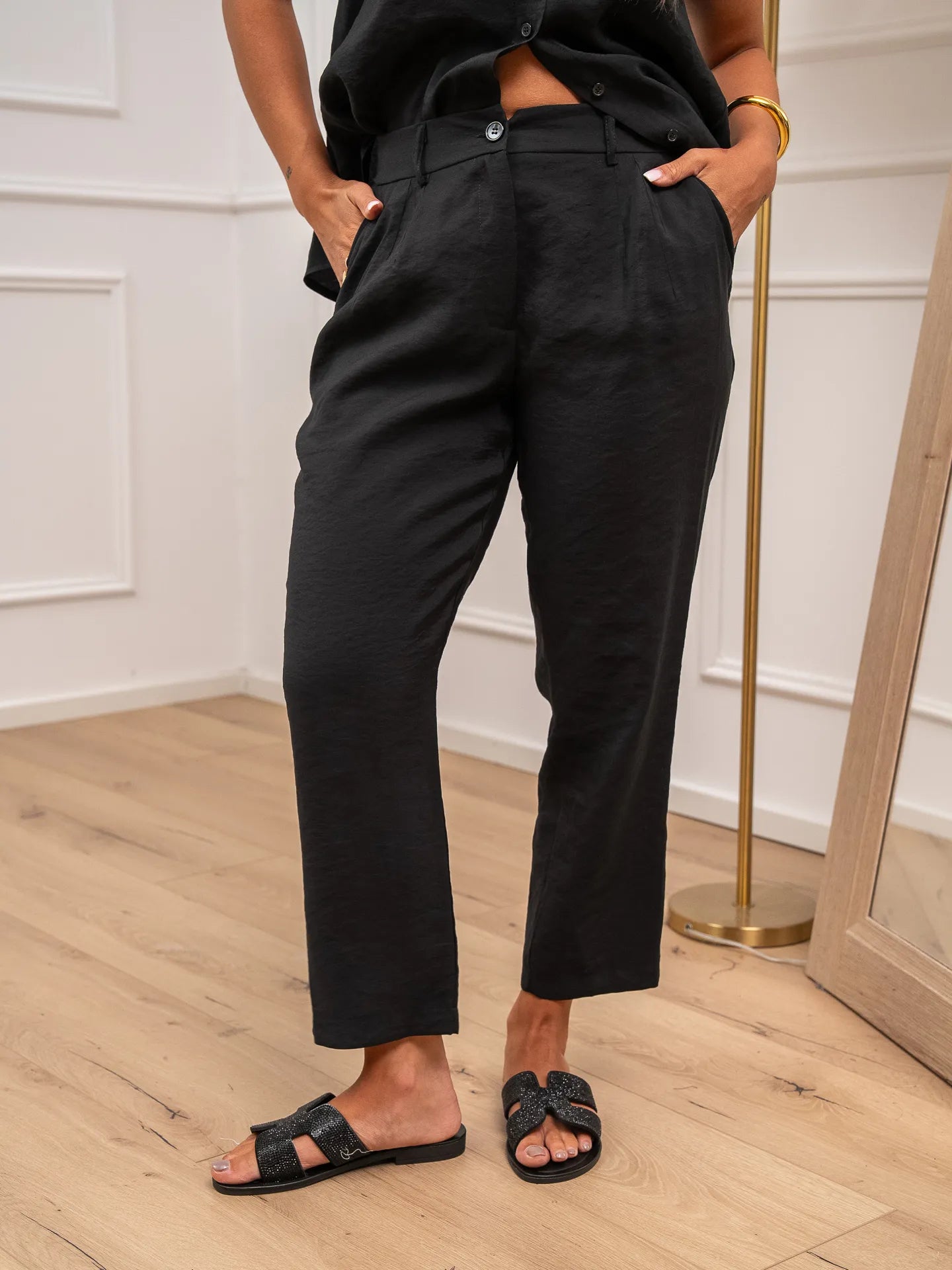 Pantaloni neri basic in modal - HaveOne