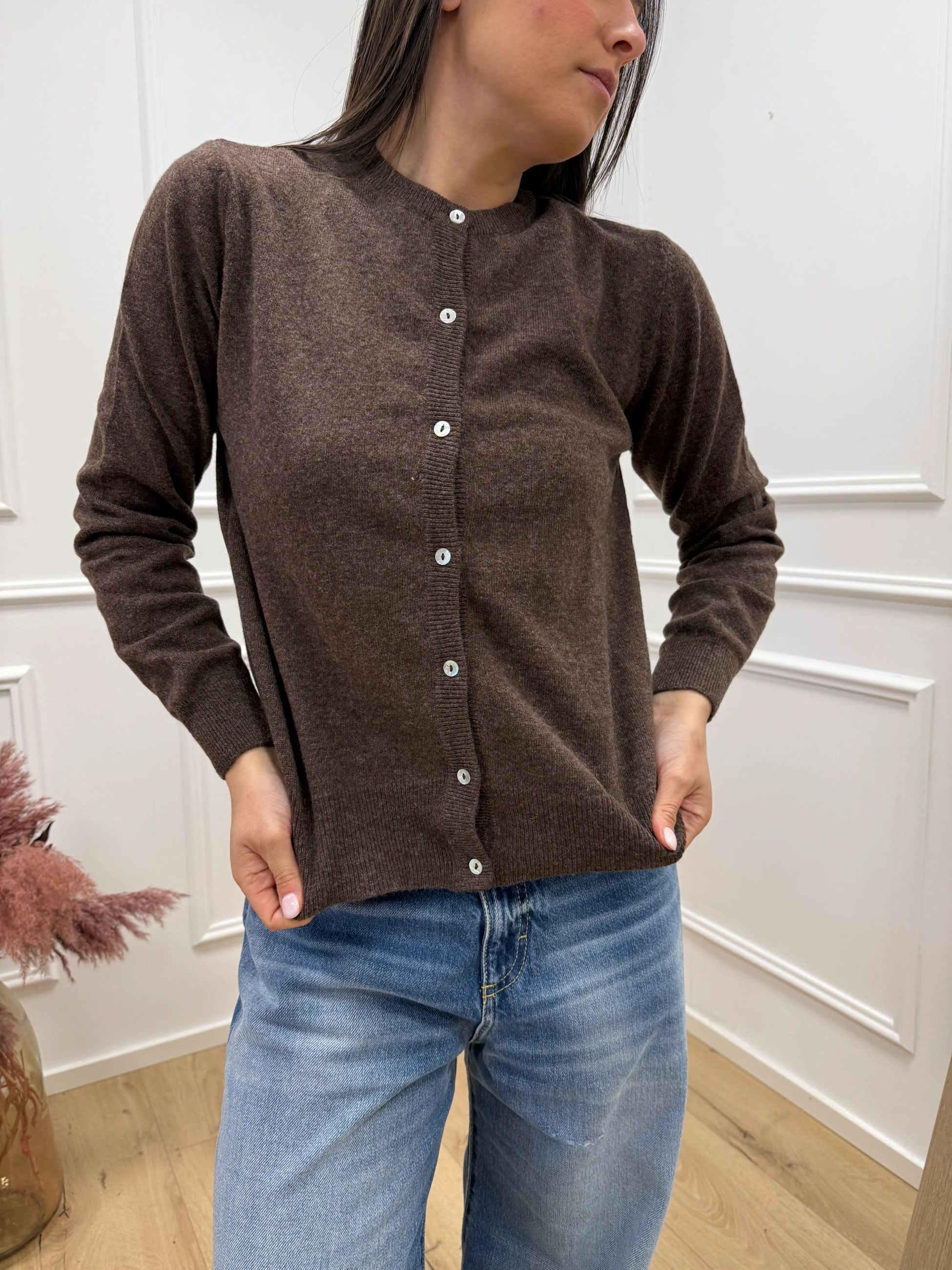 Maglia rebecchina moro 80% lana - HaveOne