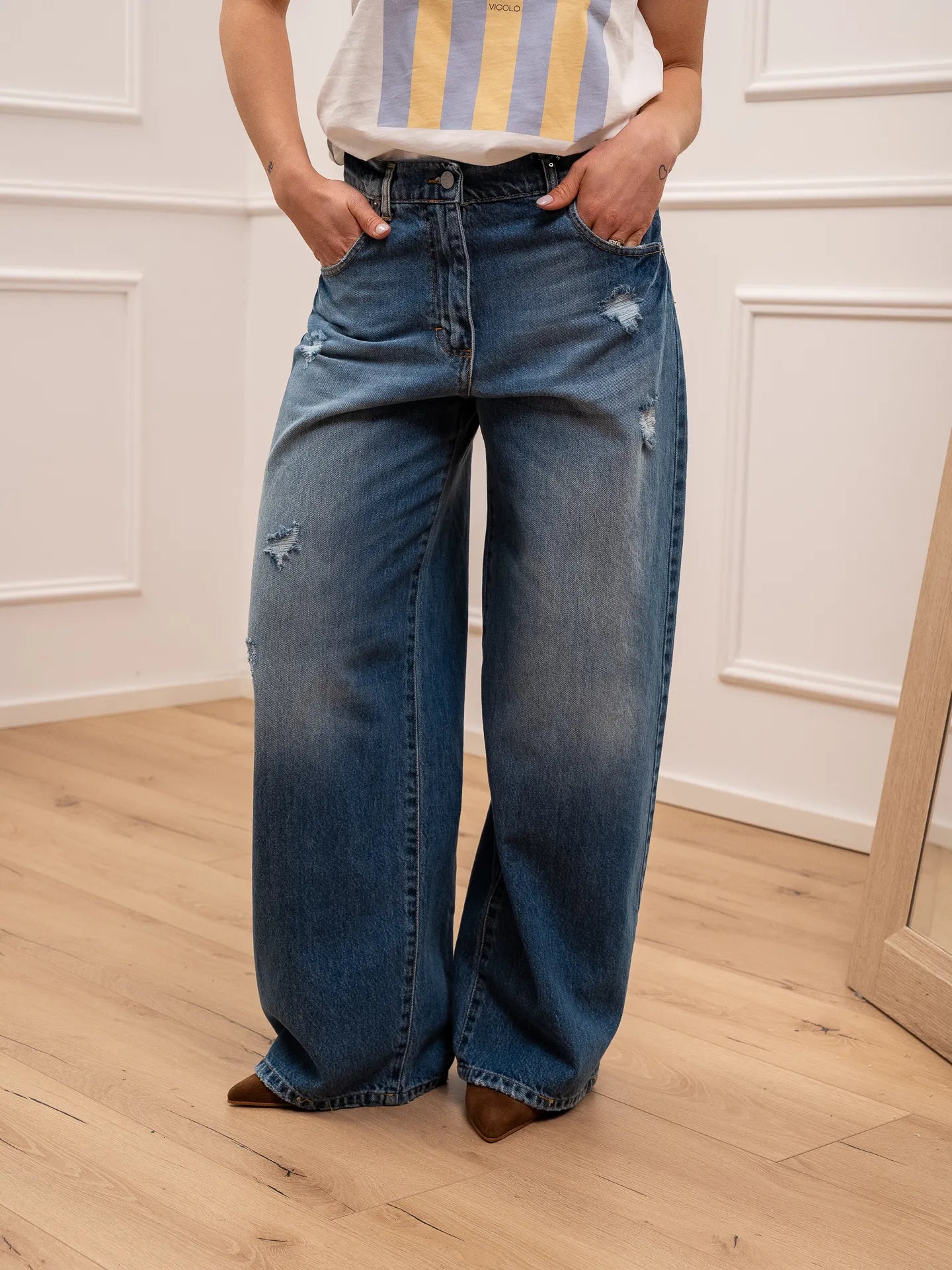 Jeans Bella in denim scuro con rotture - HaveOne