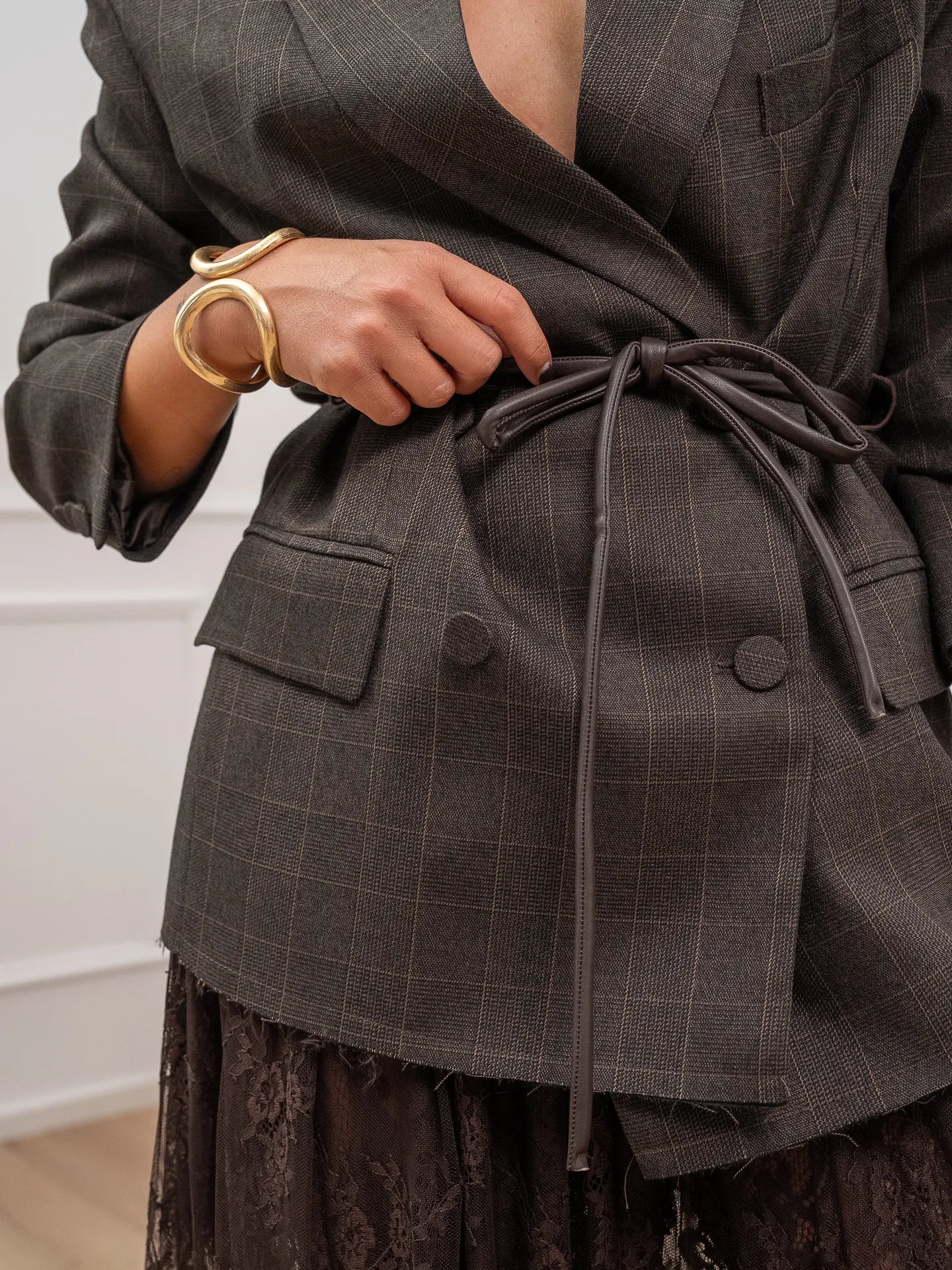 Giacca doppiopetto moro con cintura - Vicolo