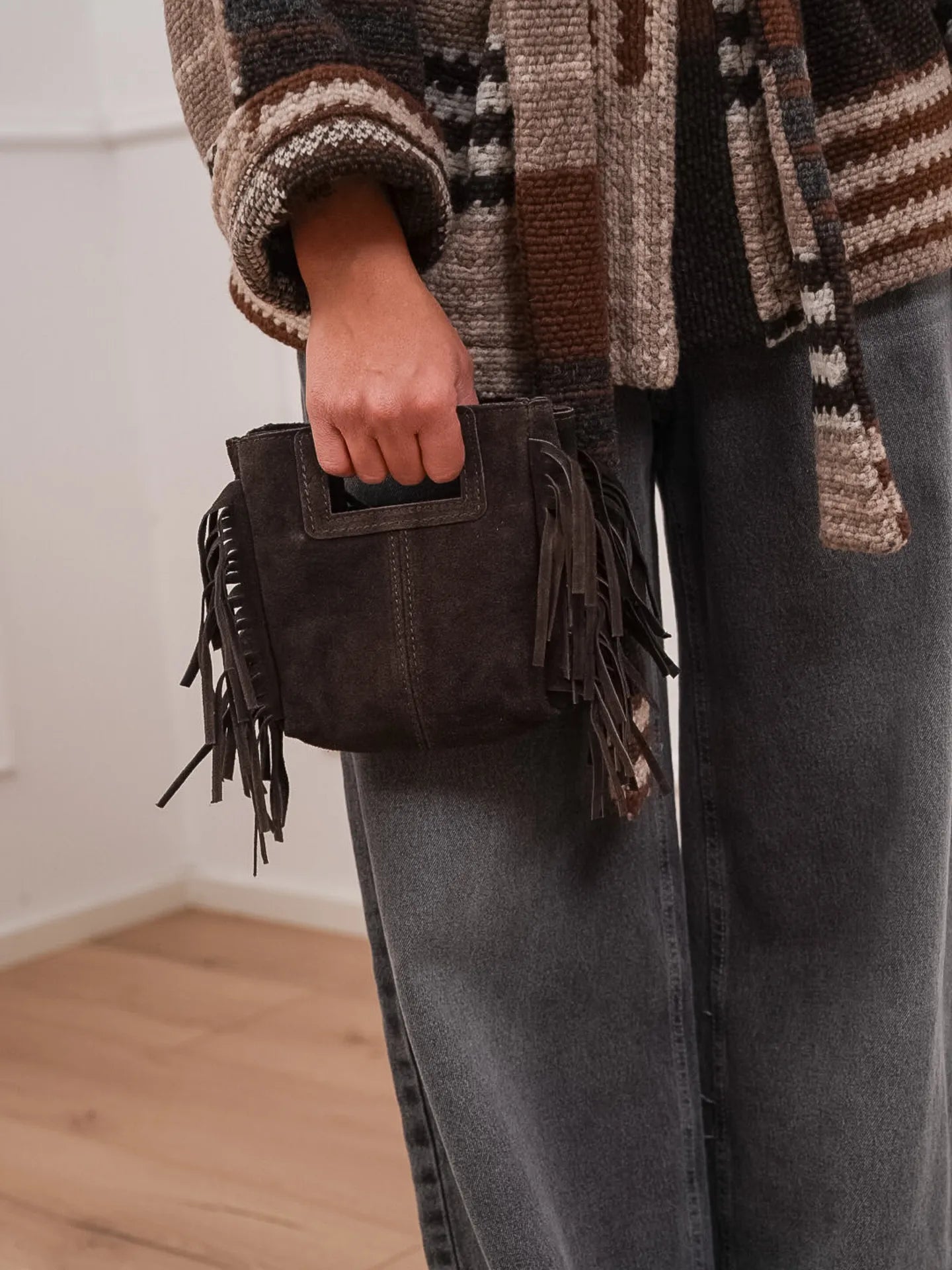 Borsa mini scamosciata moro con frange - HaveOne