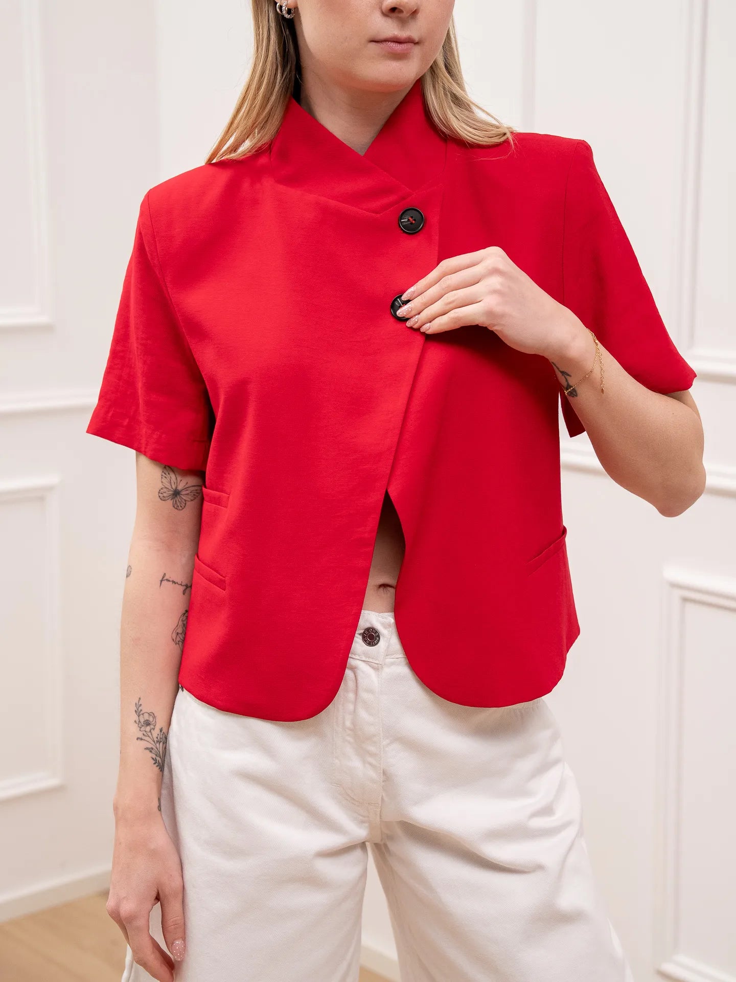 Giacca Iris crop rossa con doppio bottone - HaveOne