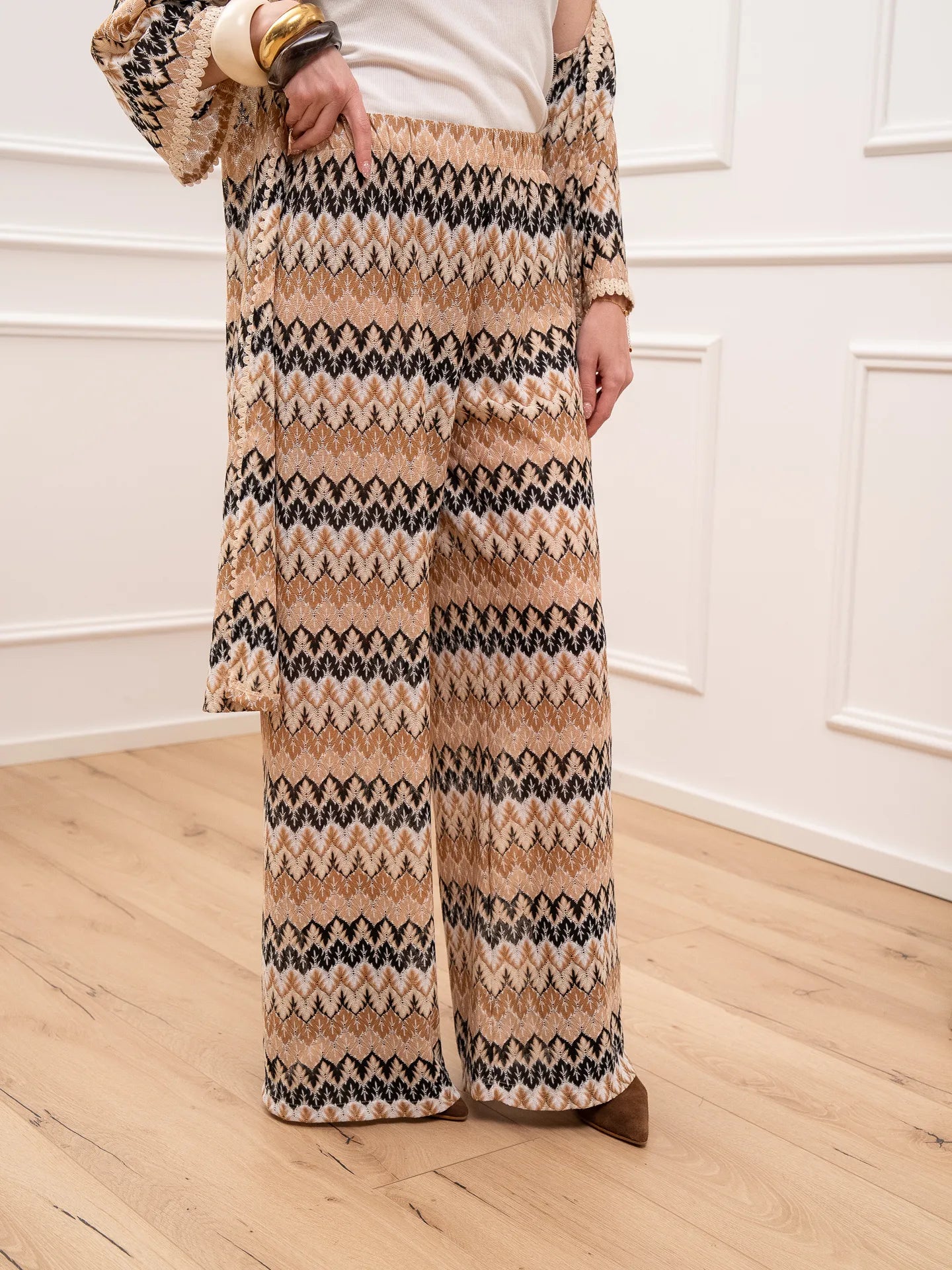 Pantaloni crochet zig zag beige, bianco e nero - Vicolo