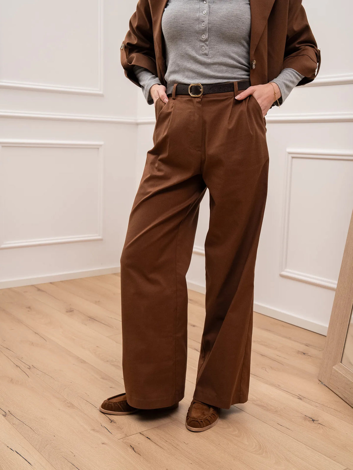 Pantaloni Gaia tabacco in gabardina - Vicolo