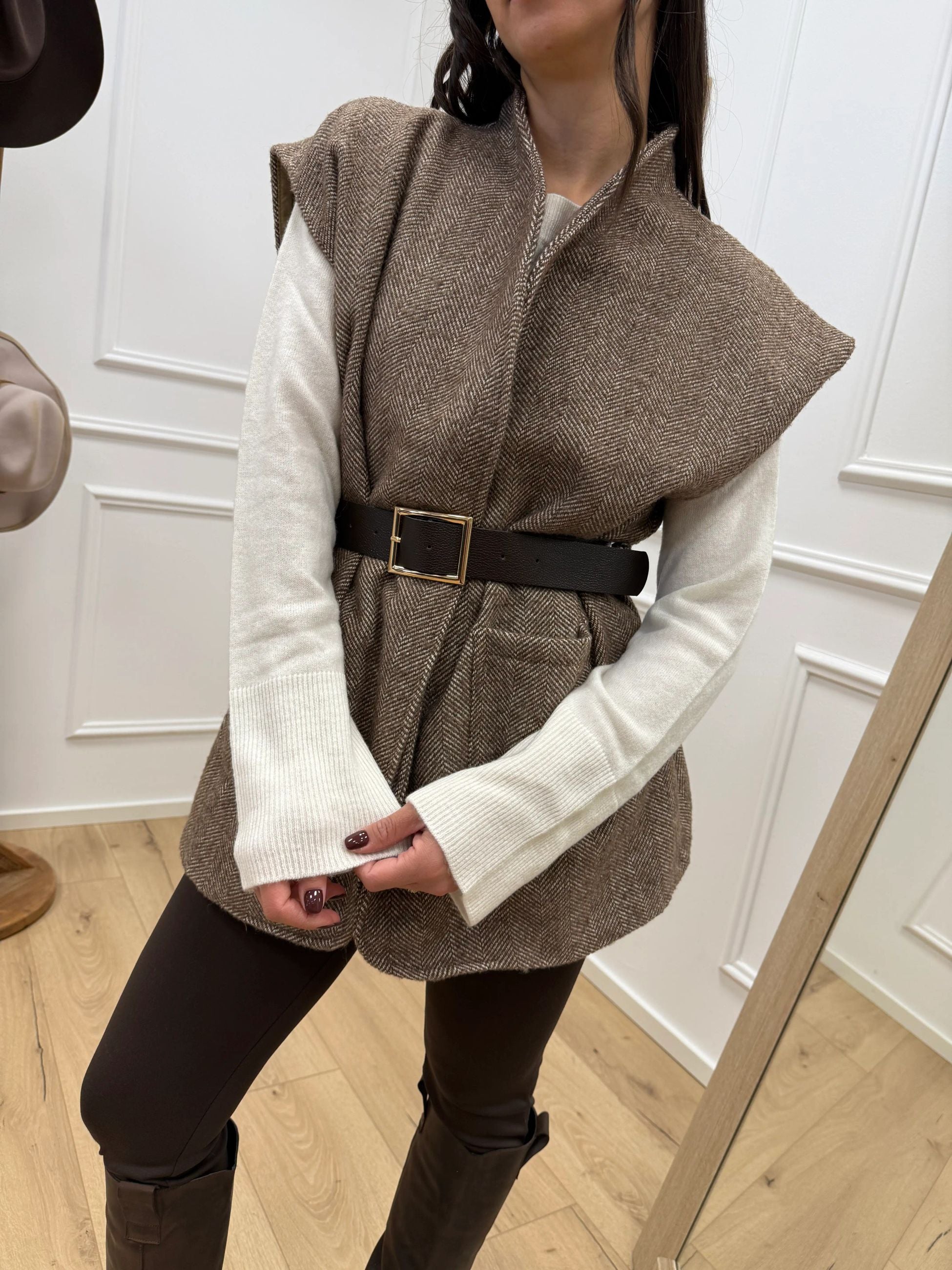Gilet spigato caffè con cintura - HaveOne