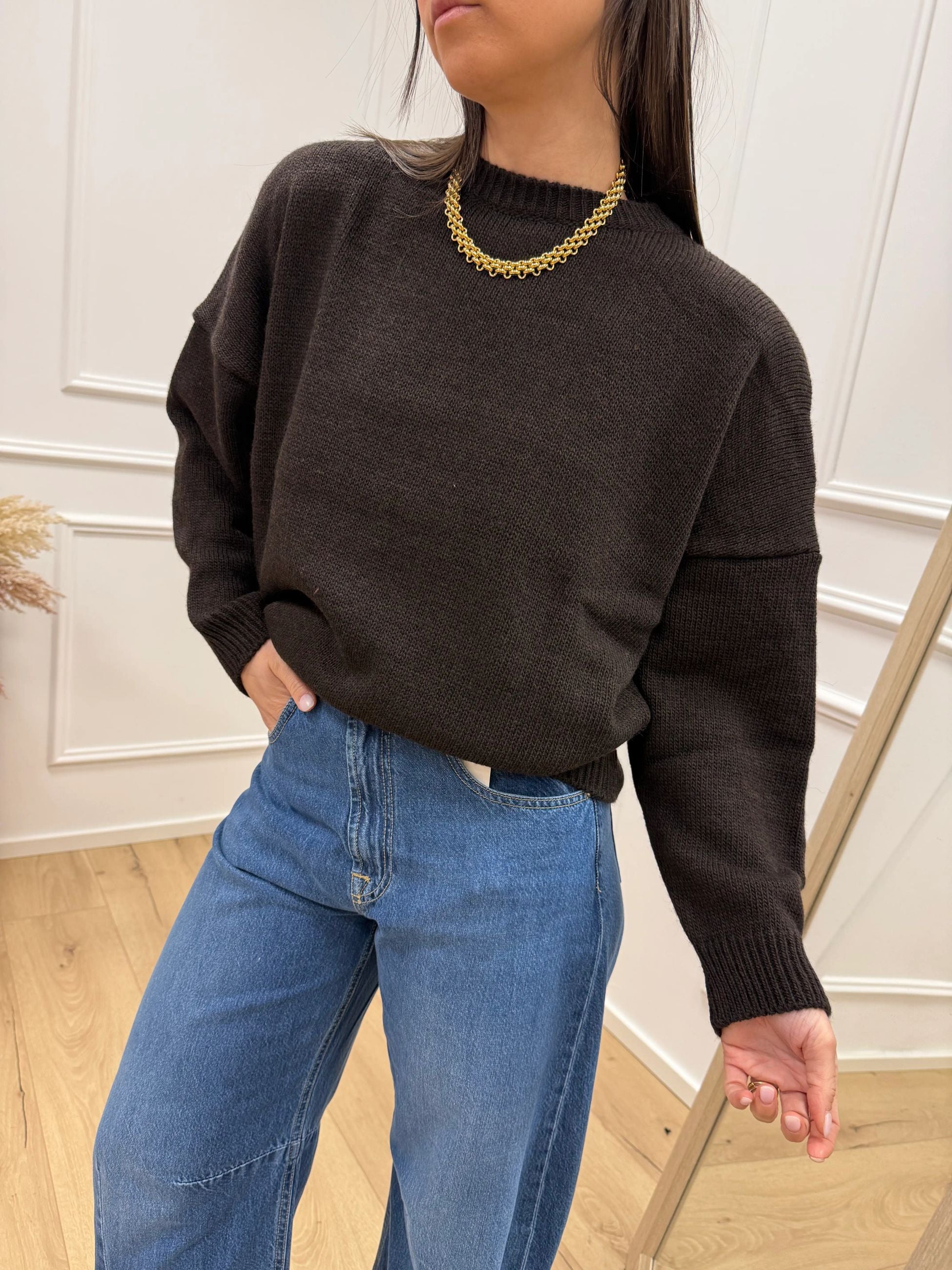 Maglia oversize moro con spalline imbottite - HaveOne