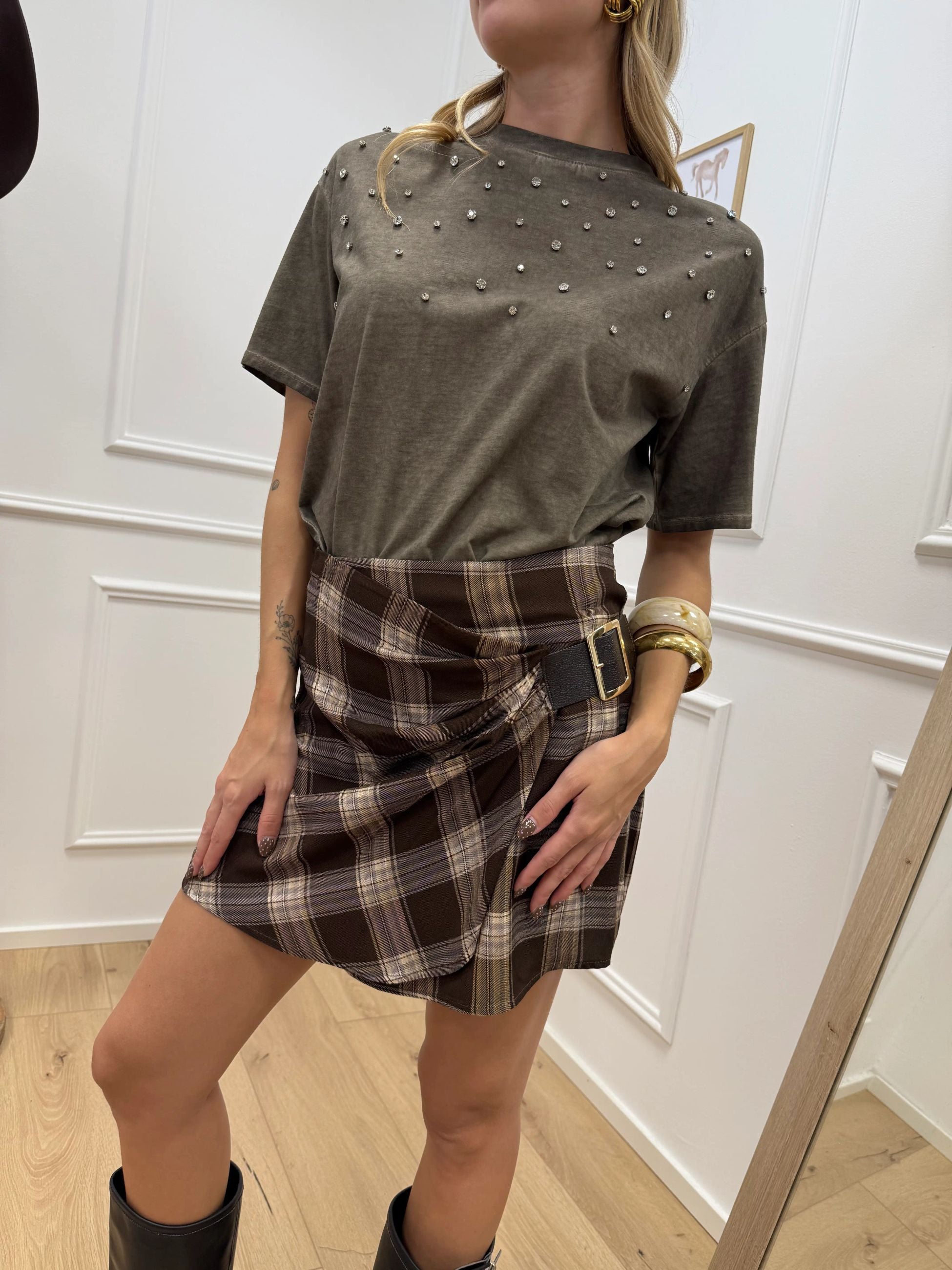 T shirt fango slavata con strass - HaveOne