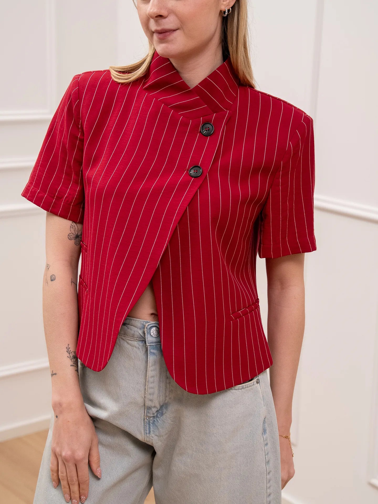 Giacca Iris crop rigata rossa con doppio bottone - HaveOne