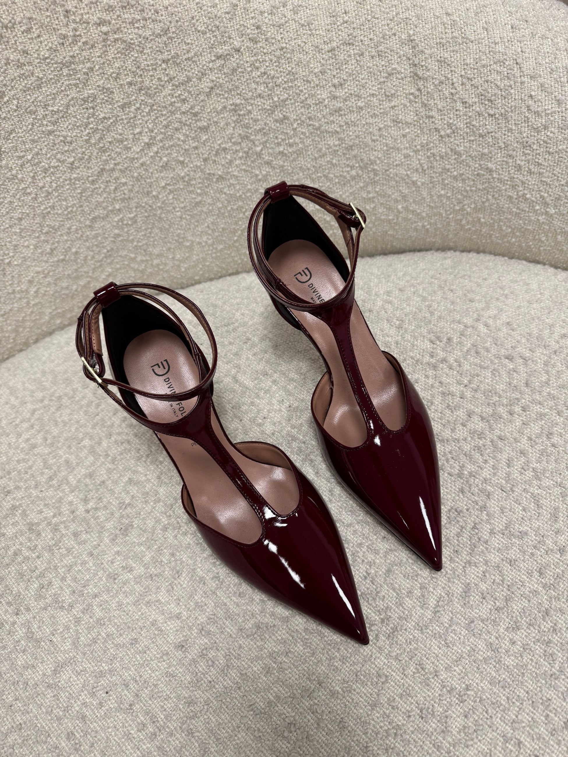 Décolleté slingback in vernice bordeaux - Divine Follie