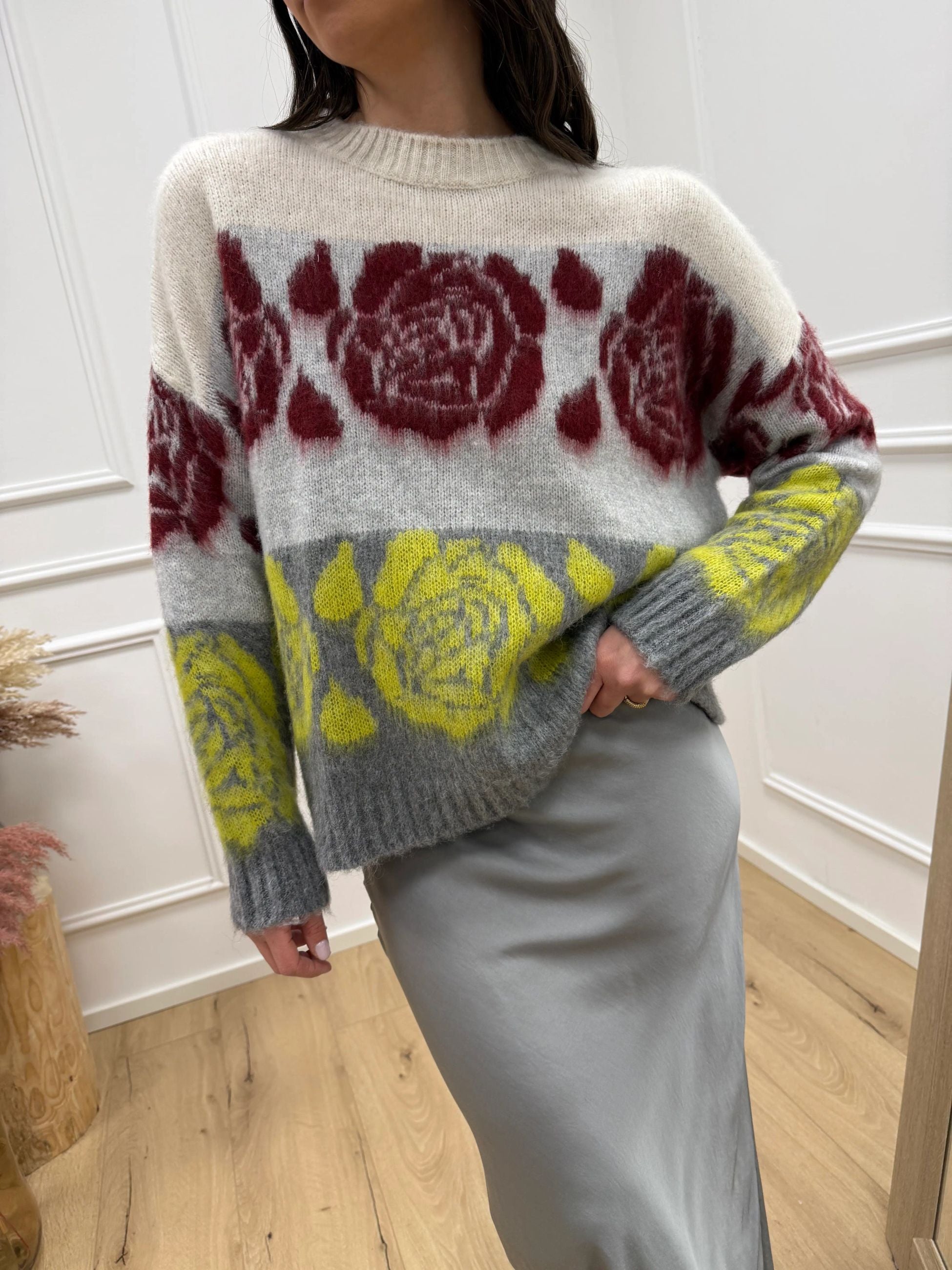 Maglia jacquard righe e fiori grigio, lime, perla, panna, vino - HaveOne