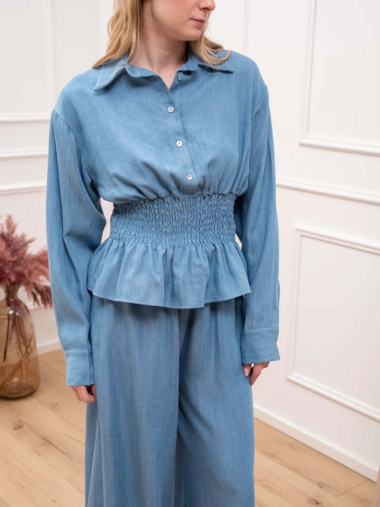 Camicia chambray con punto smock in vita - HaveOne