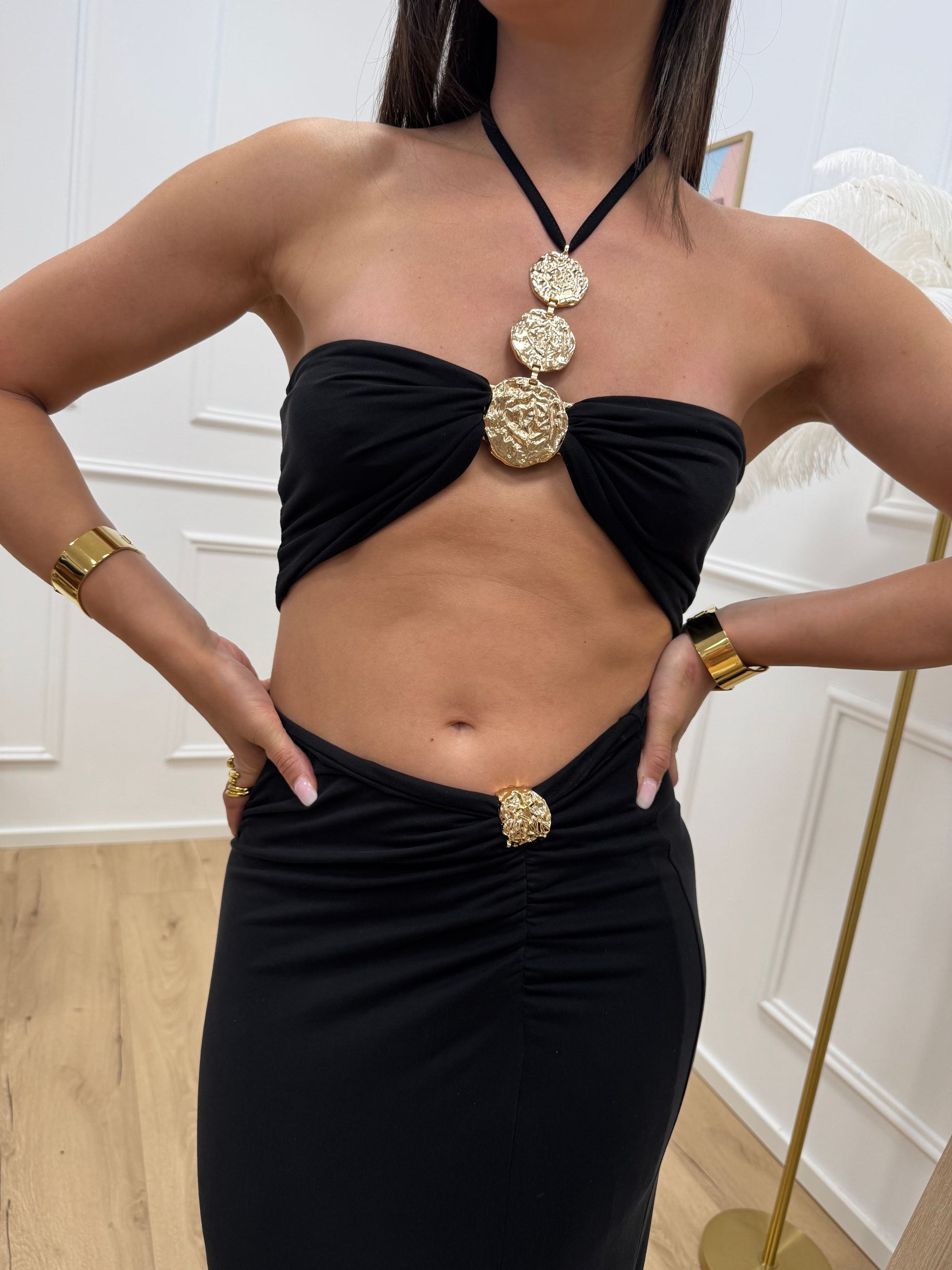 Top micro nero con dettaglio dorato - HaveOne