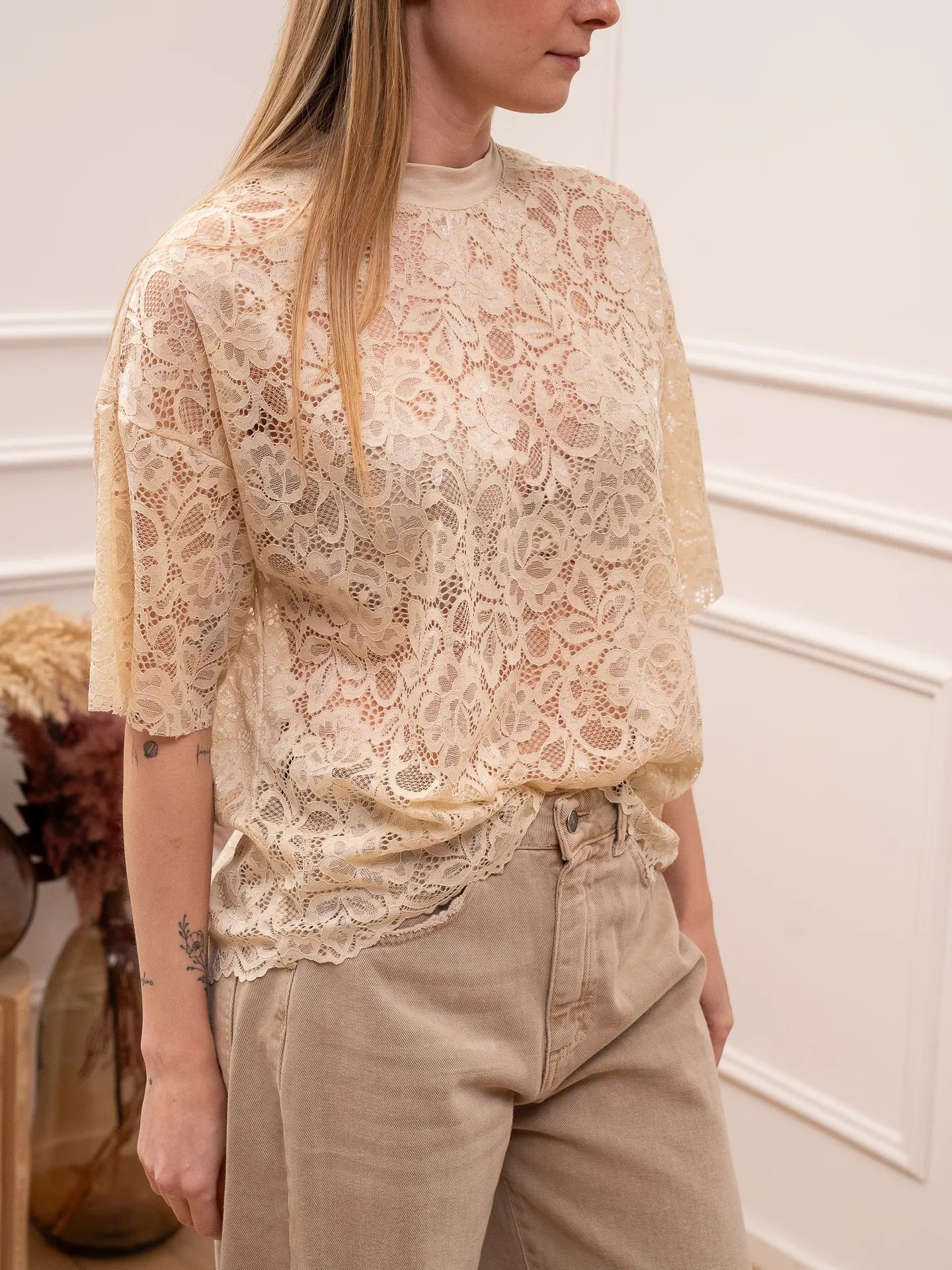 T shirt in pizzo burro a mezza manica - HaveOne