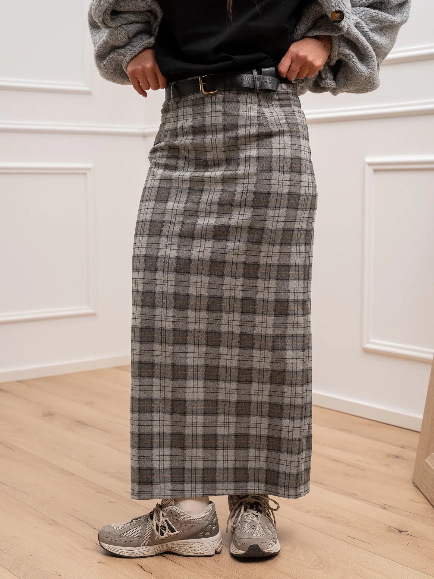 Gonna longuette check grigia chiara con cintura - HaveOne