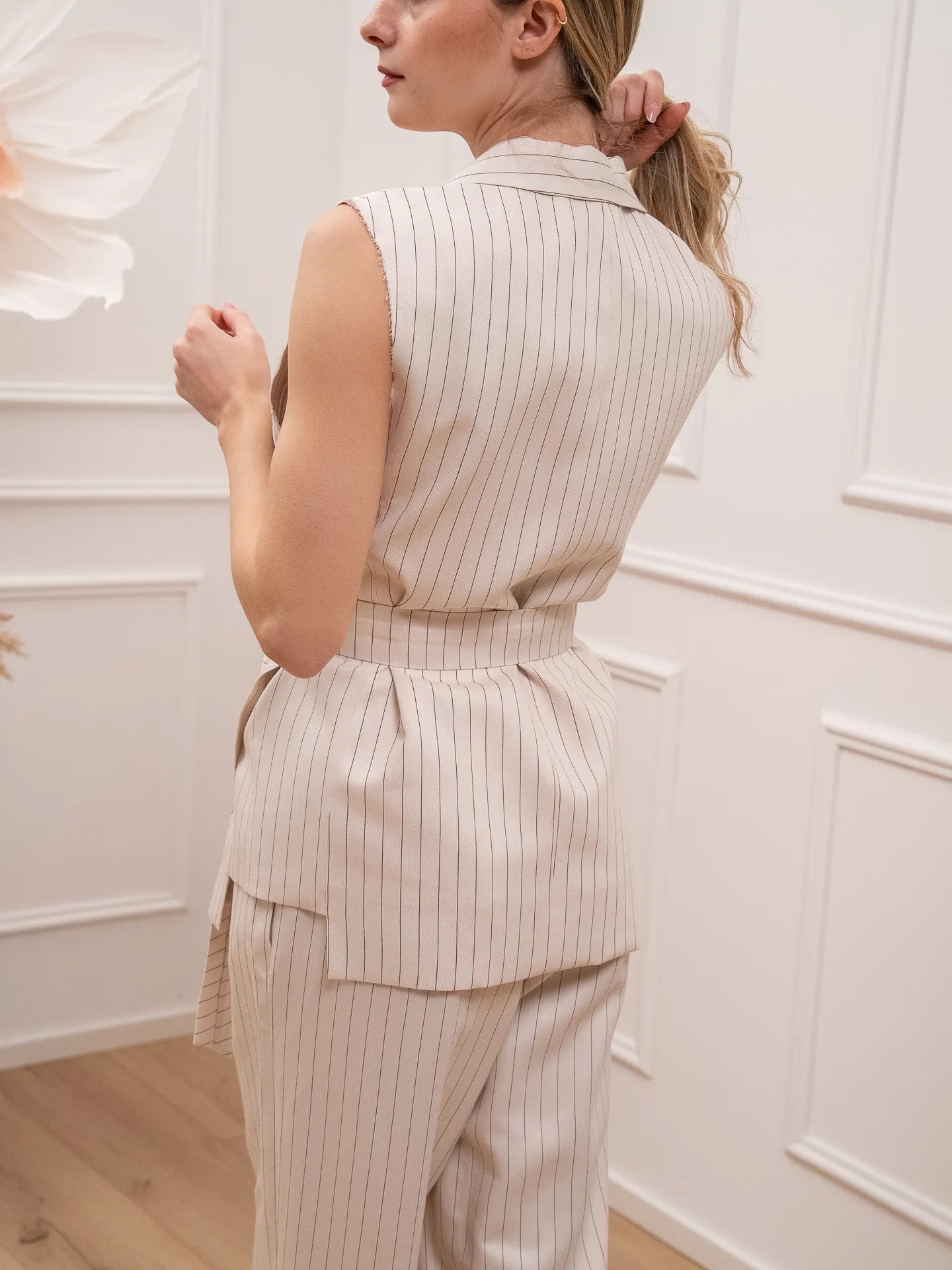 Gilet gessato moro bordo taglio vivo - SoAllure