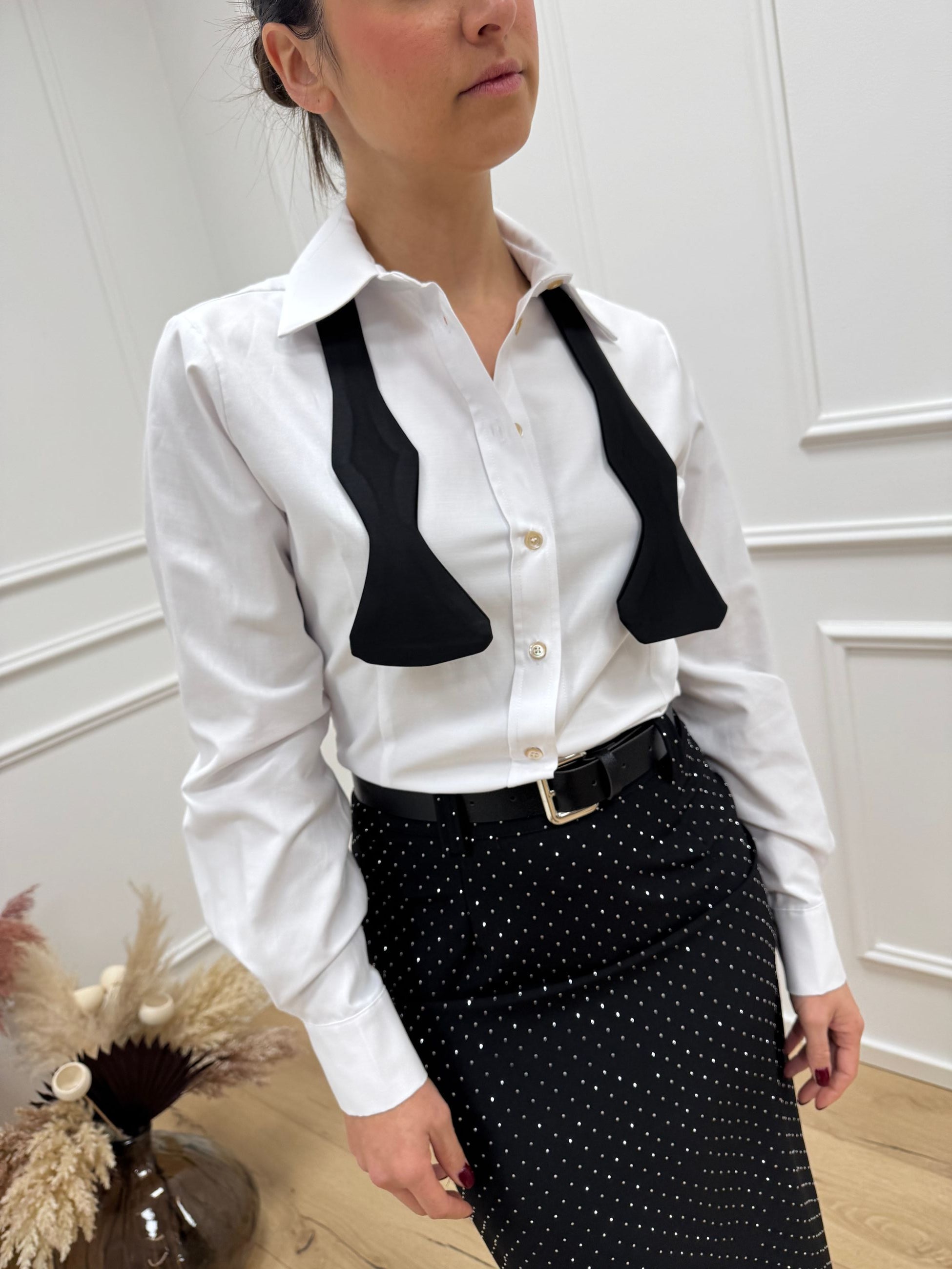 Camicia bianca con pence - Tensione In