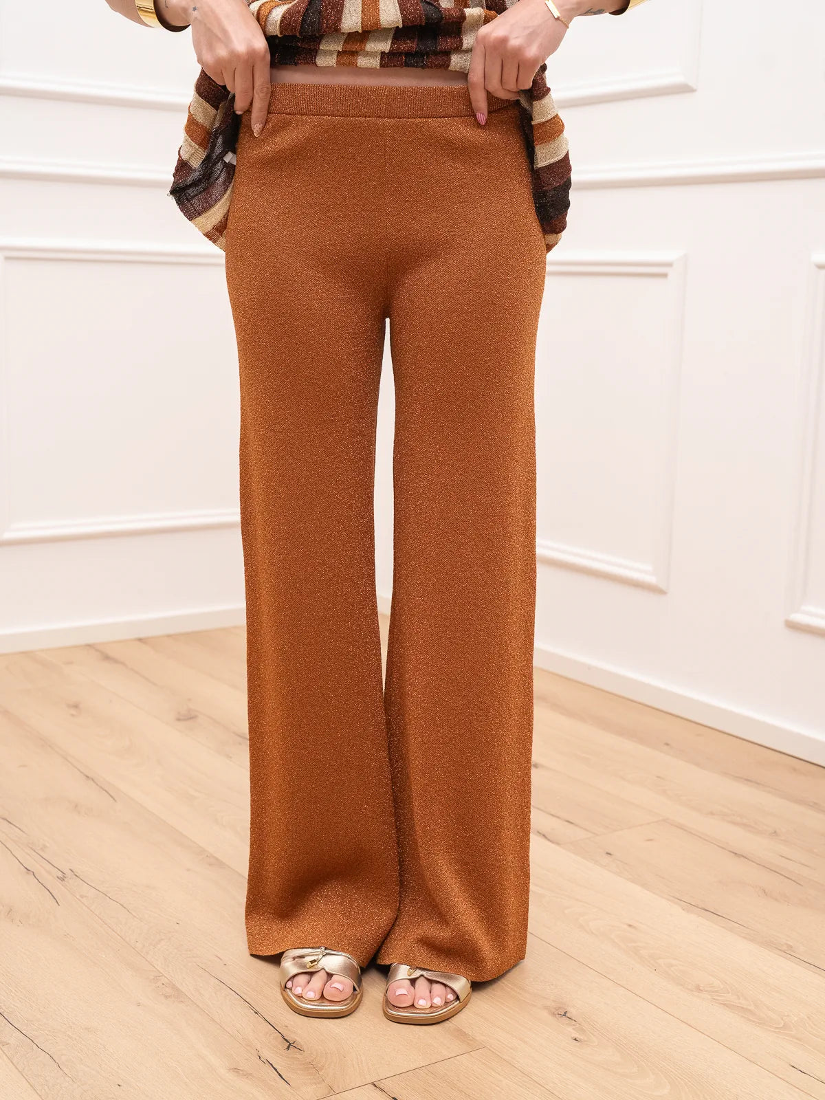 Pantaloni coccio in lurex - The Loom Archive