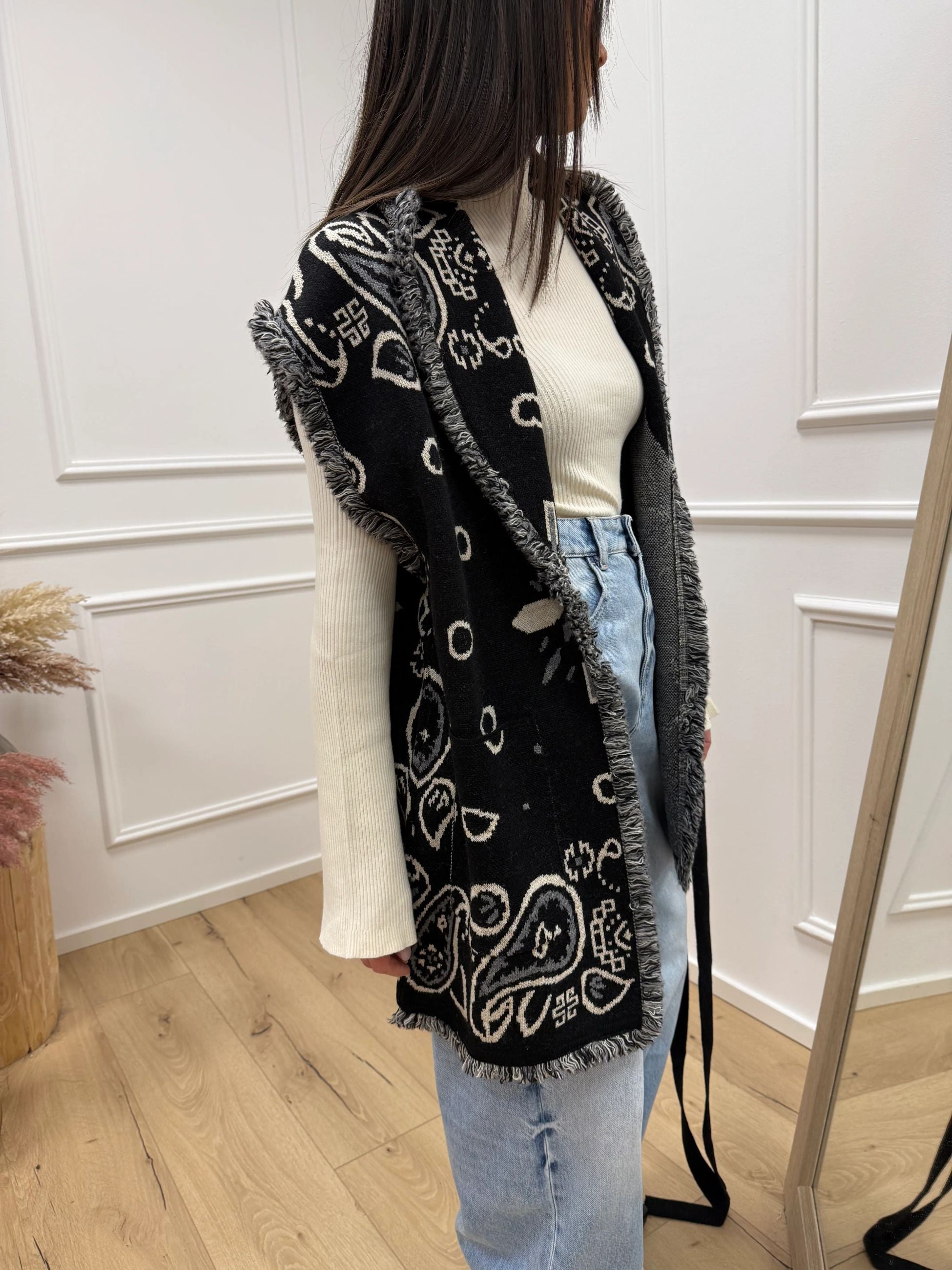 Maglia gilet etnico grigio e nero - Kontatto