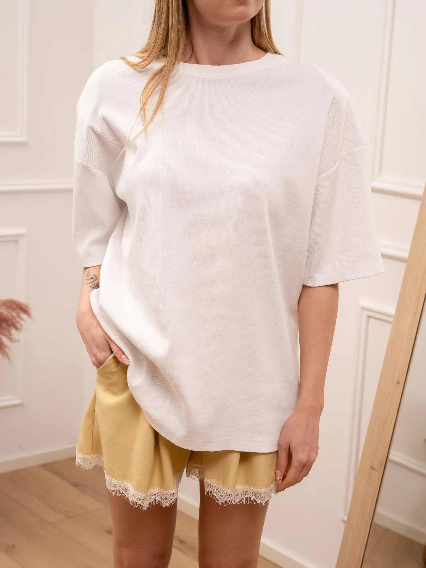 T shirt a costine bianca maxi spalline fit over - HaveOne