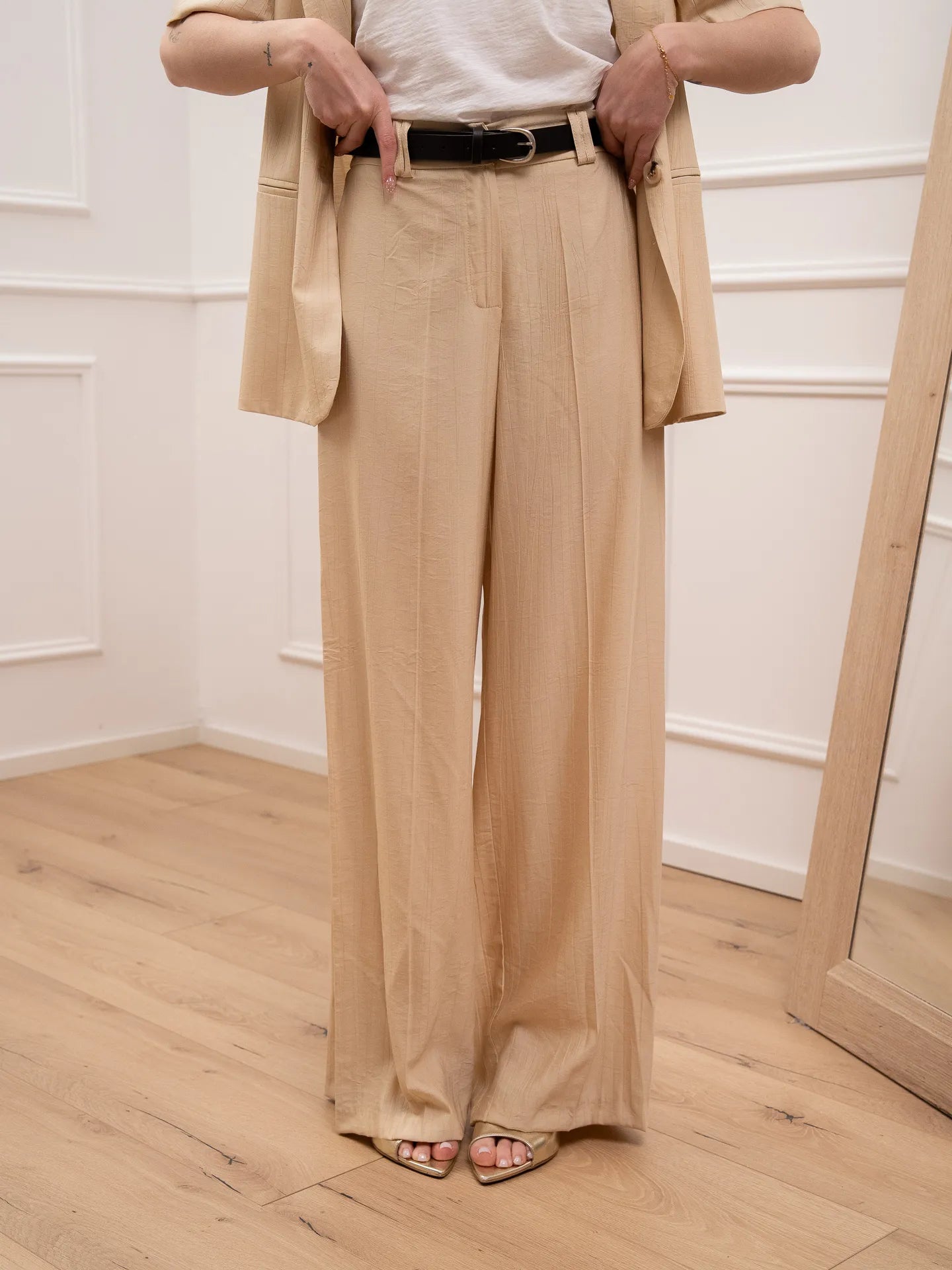 Pantaloni in viscosa stropicciata naturale con cintura - HaveOne