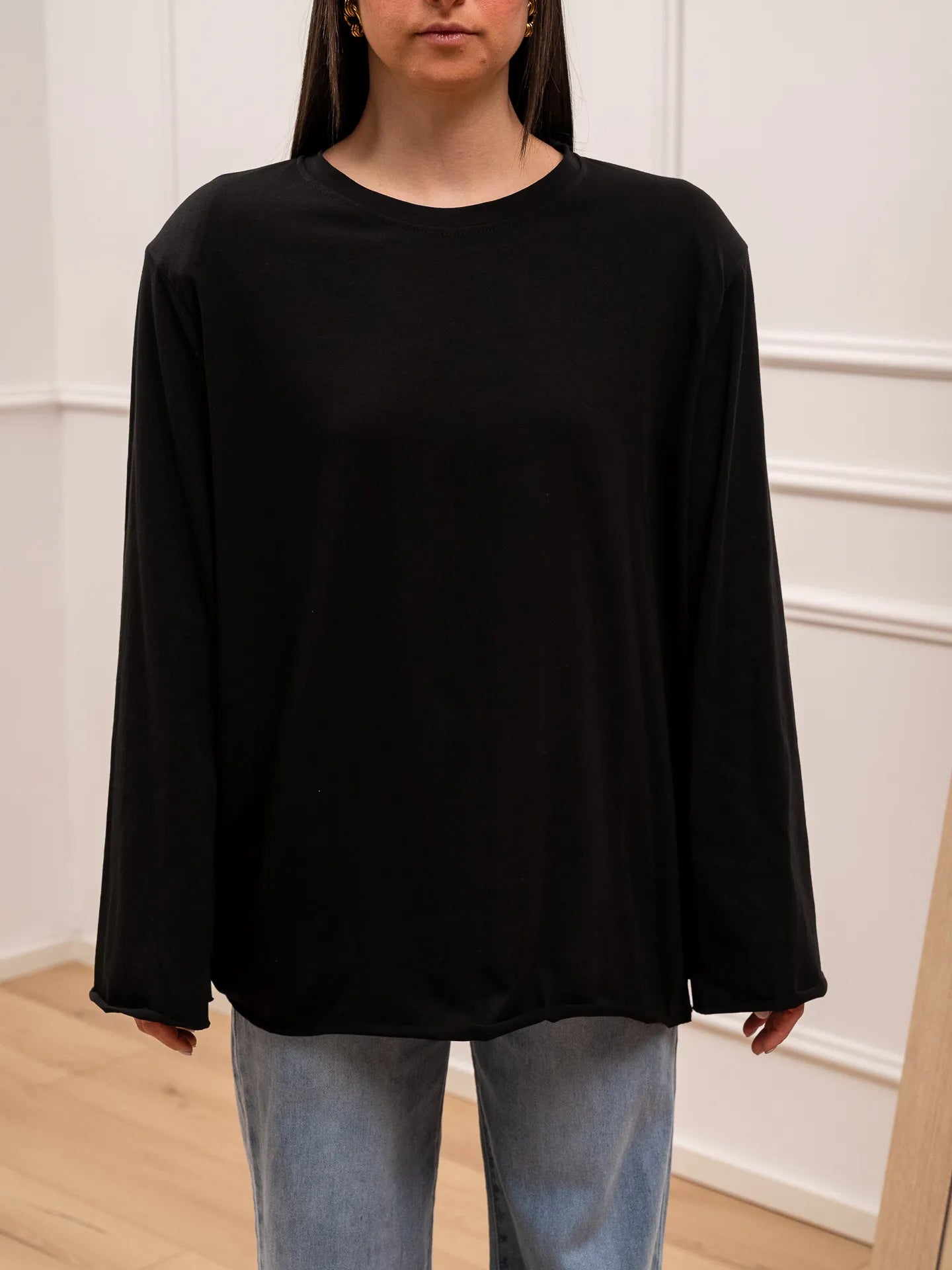 T shirt nera maxi manica e spalline - Crispy