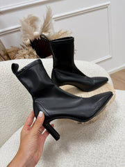 Stivaletto a calzino nero tacco alto - Ovyè