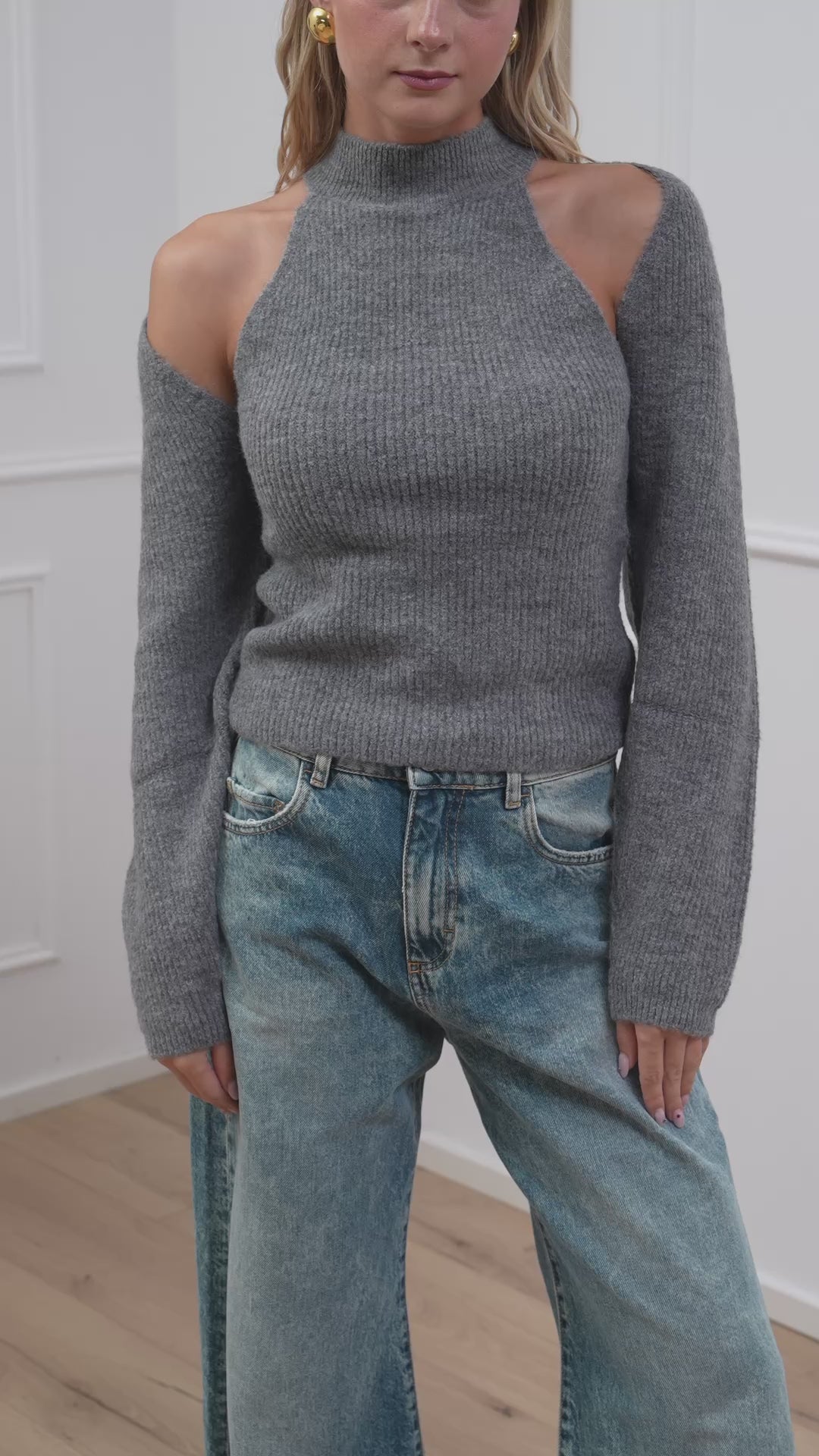 Carica video: Set top e coprispalle grigio - Kontatto