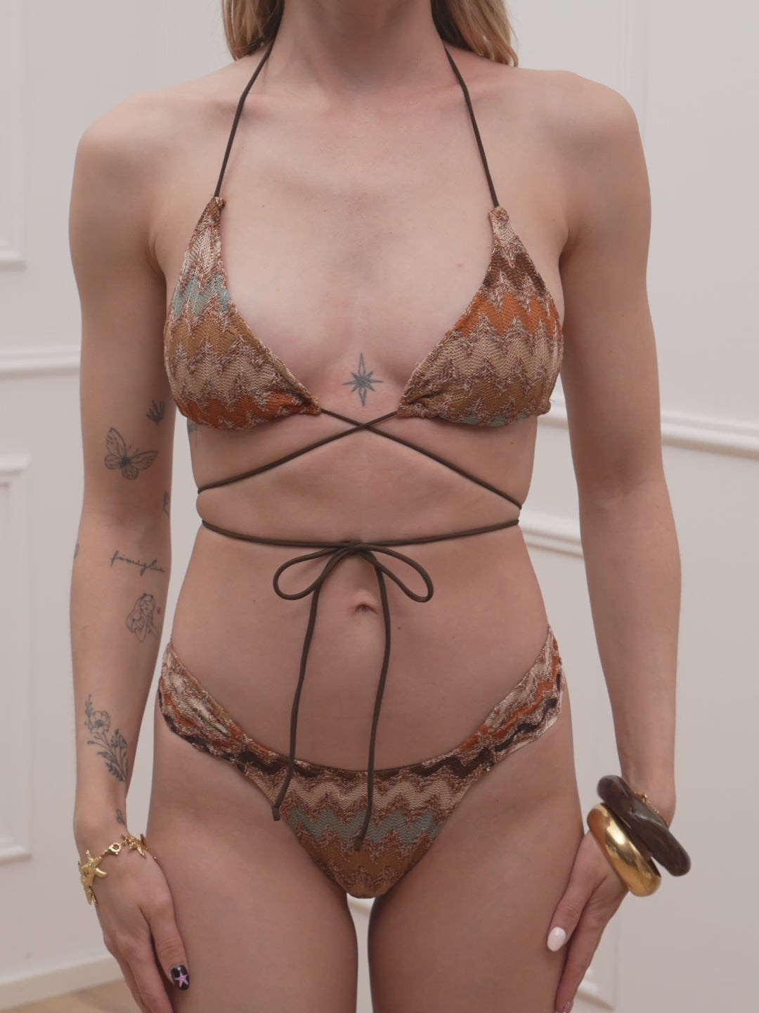 Carica video: Bikini zig zag Zanzibar - Me Fui