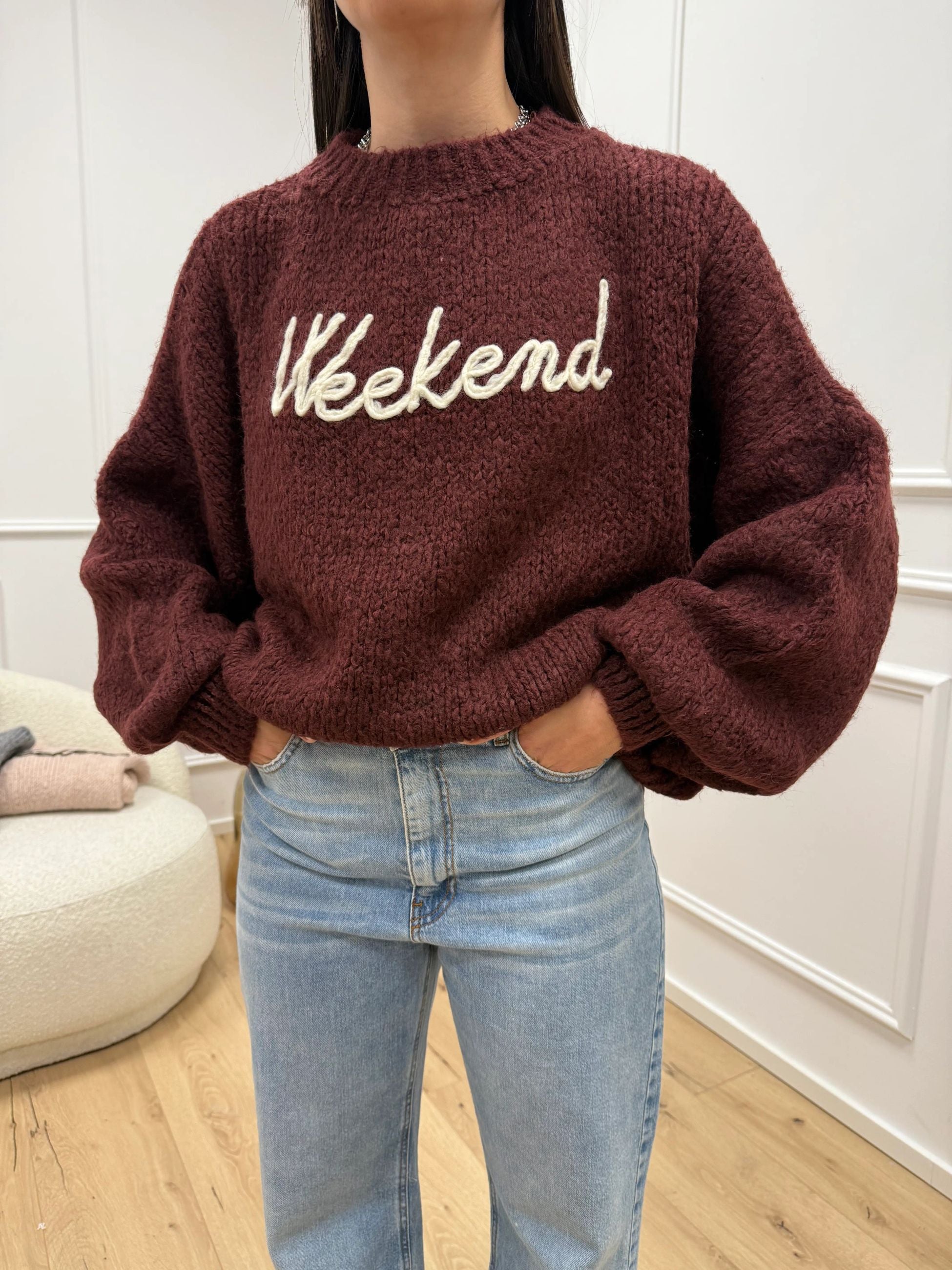Maglia bordeaux ricamo "Weekend" - You Decide