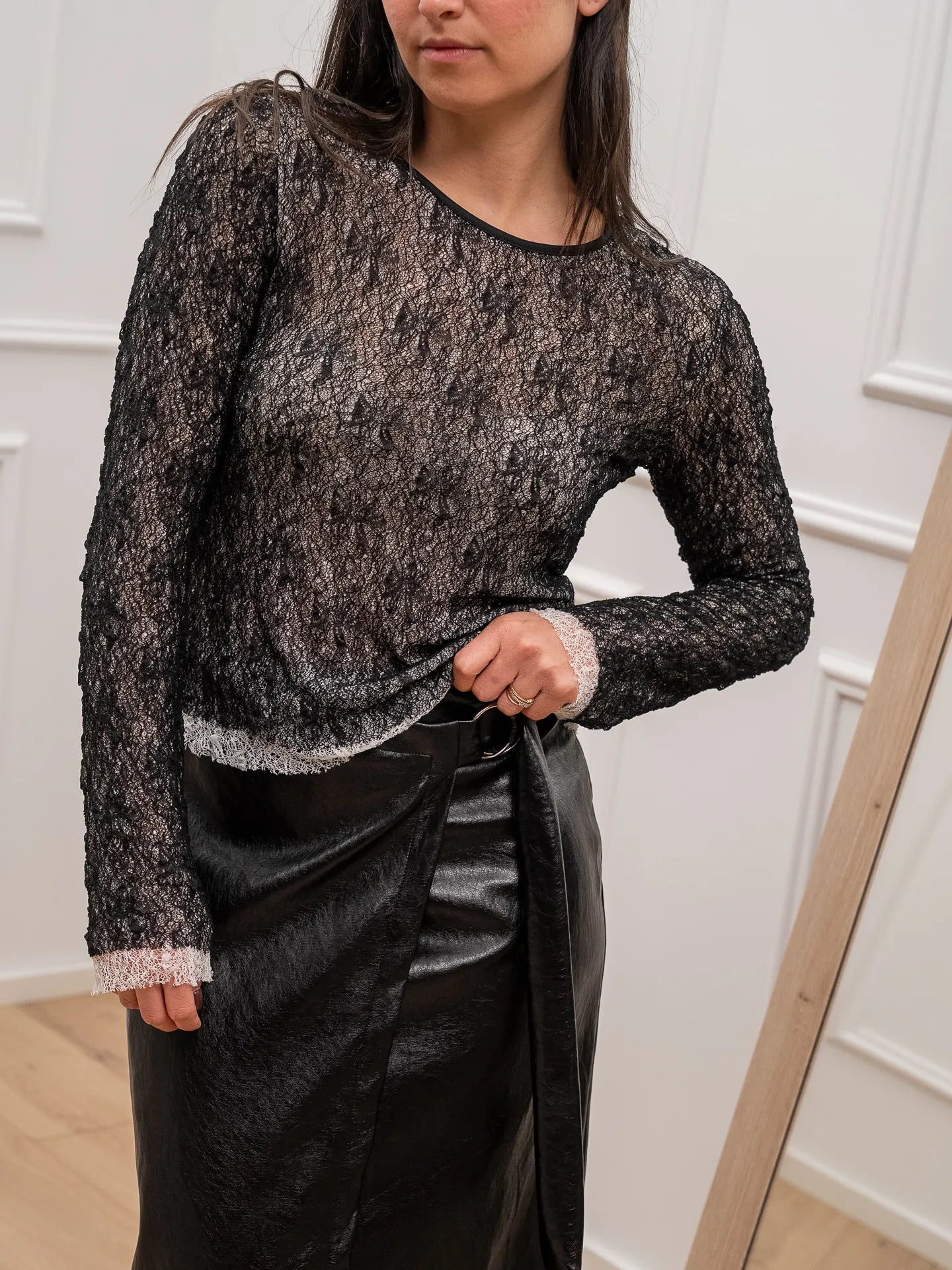 Maglia in pizzo bicolor nero, panna - Kontatto