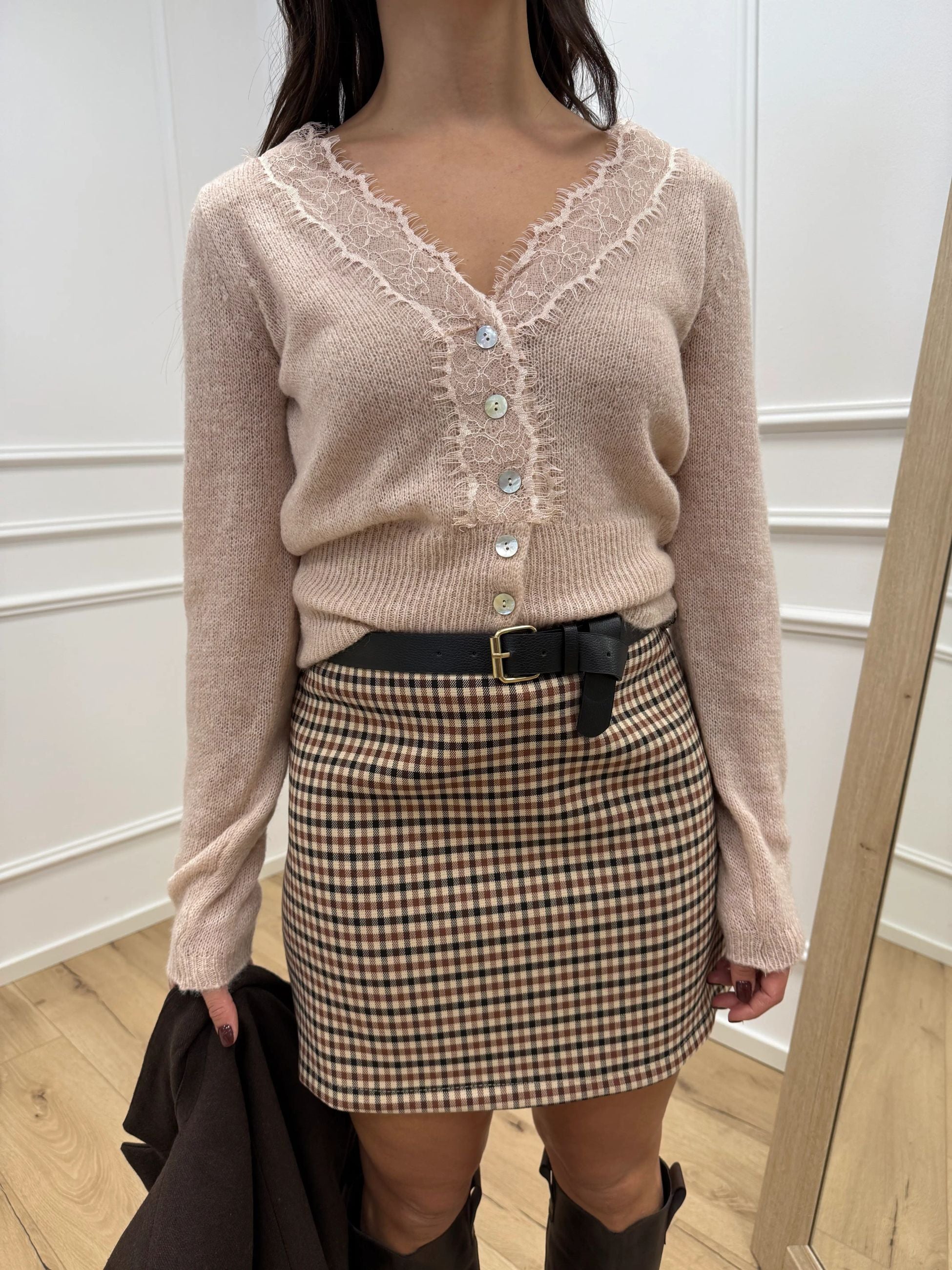 Cardigan cipria scollo a v con pizzo - HaveOne