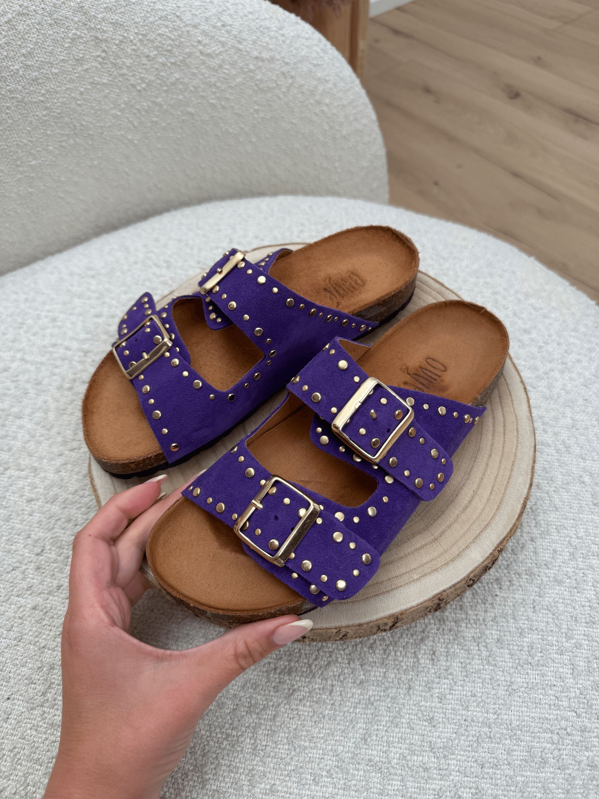 Ciabatta Marika camoscio viola con borchie - Ovyè