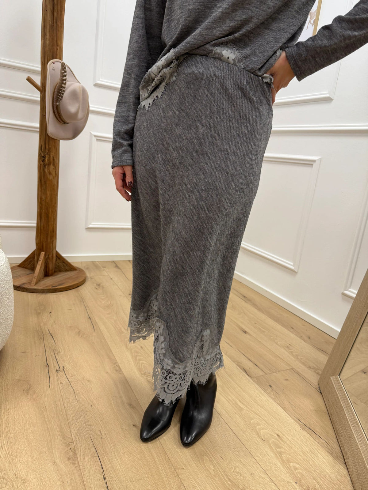 Gonna grigia soft touch con pizzo - Tensione In