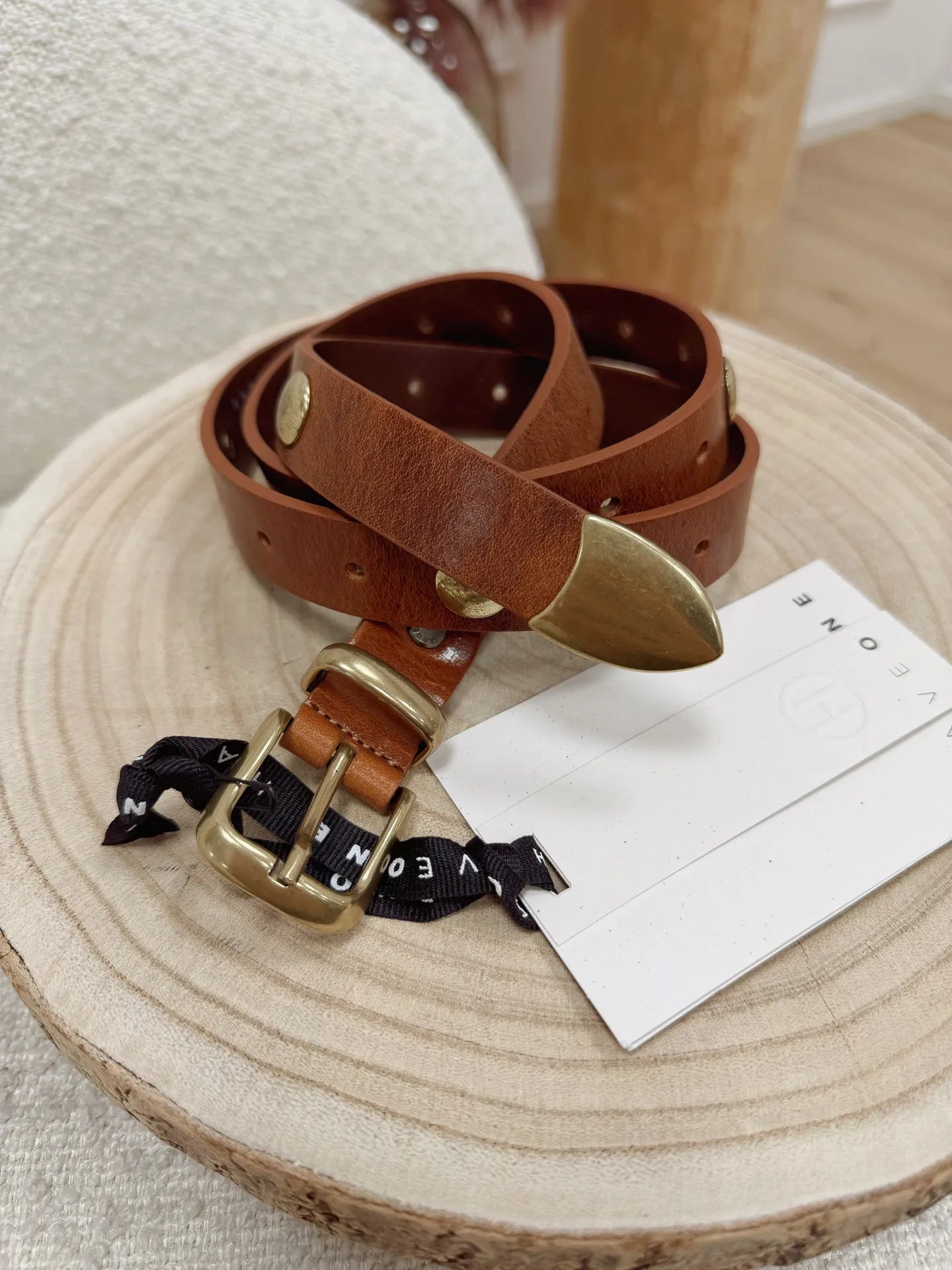 Cintura vera pelle cuoio con borchie oro - HaveOne