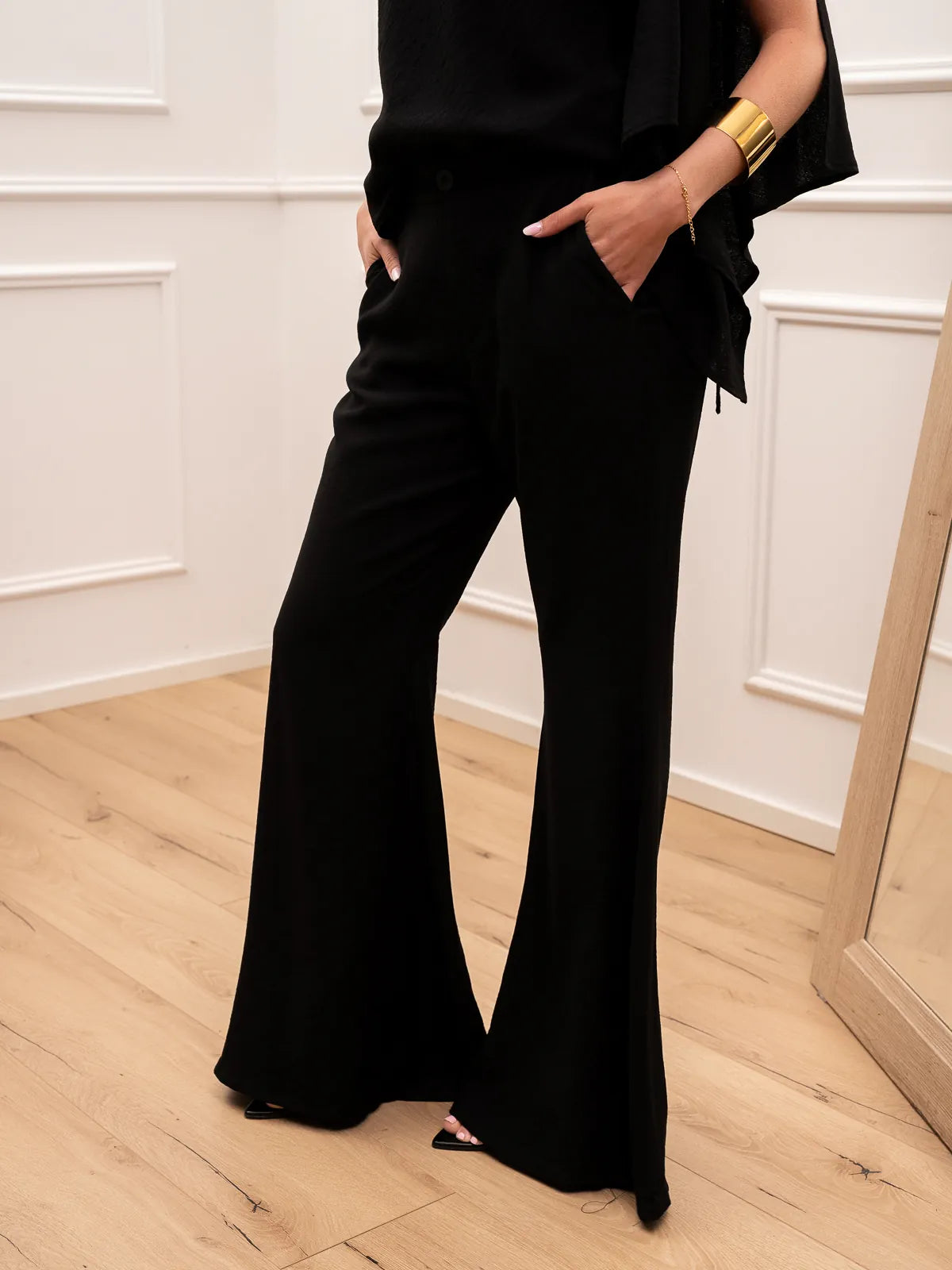 Pantaloni Madrid neri a zampa - HaveOne