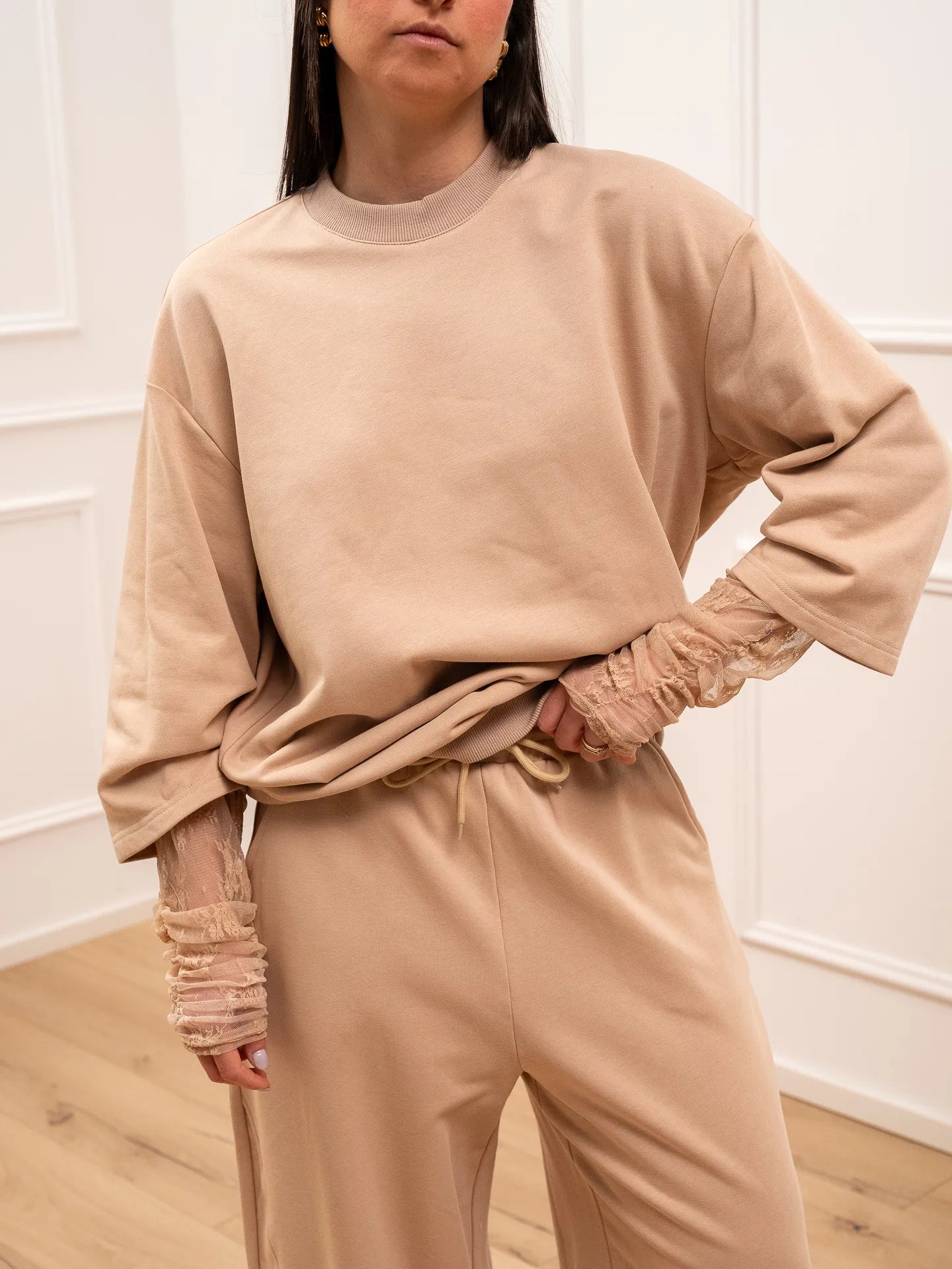 Felpa Mina sabbia con manica in pizzo - You Decide