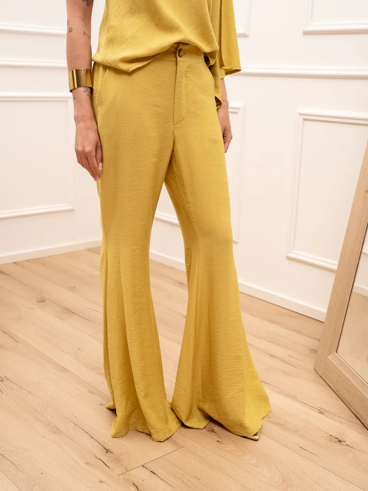Pantaloni Madrid olio a zampa - HaveOne