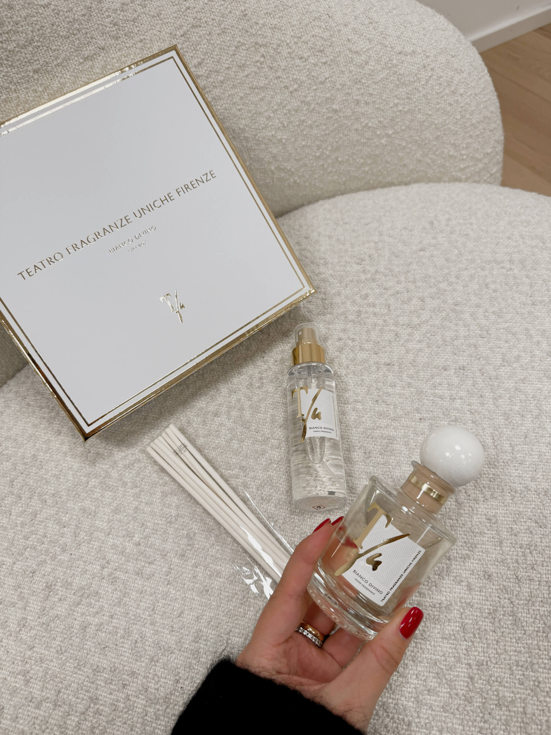Confezione regalo Bianco Divino 100ml + spray tessuti 100ml - Teatro Fragranze Uniche