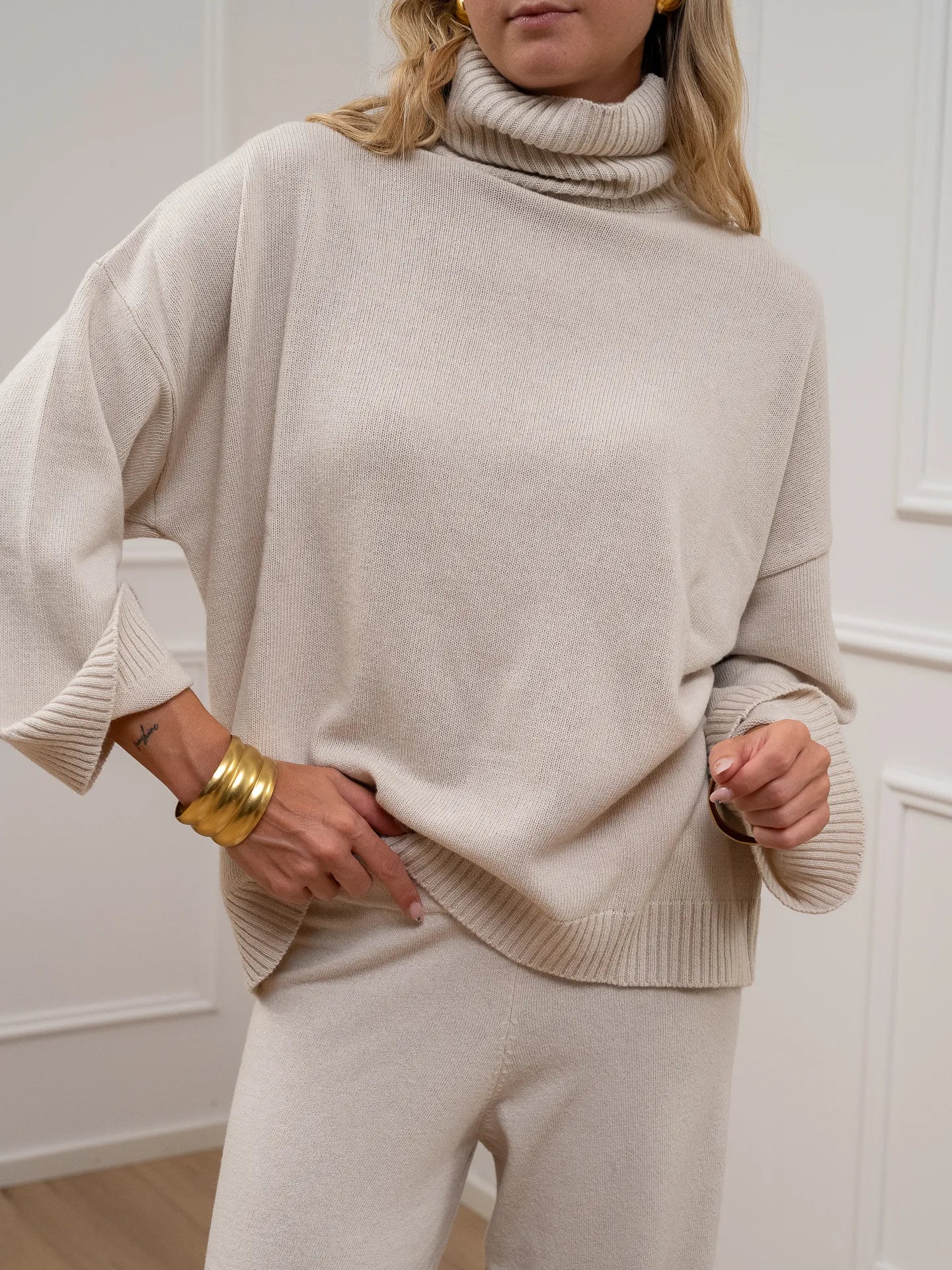 Dolcevita basic avorio oversize - Kontatto
