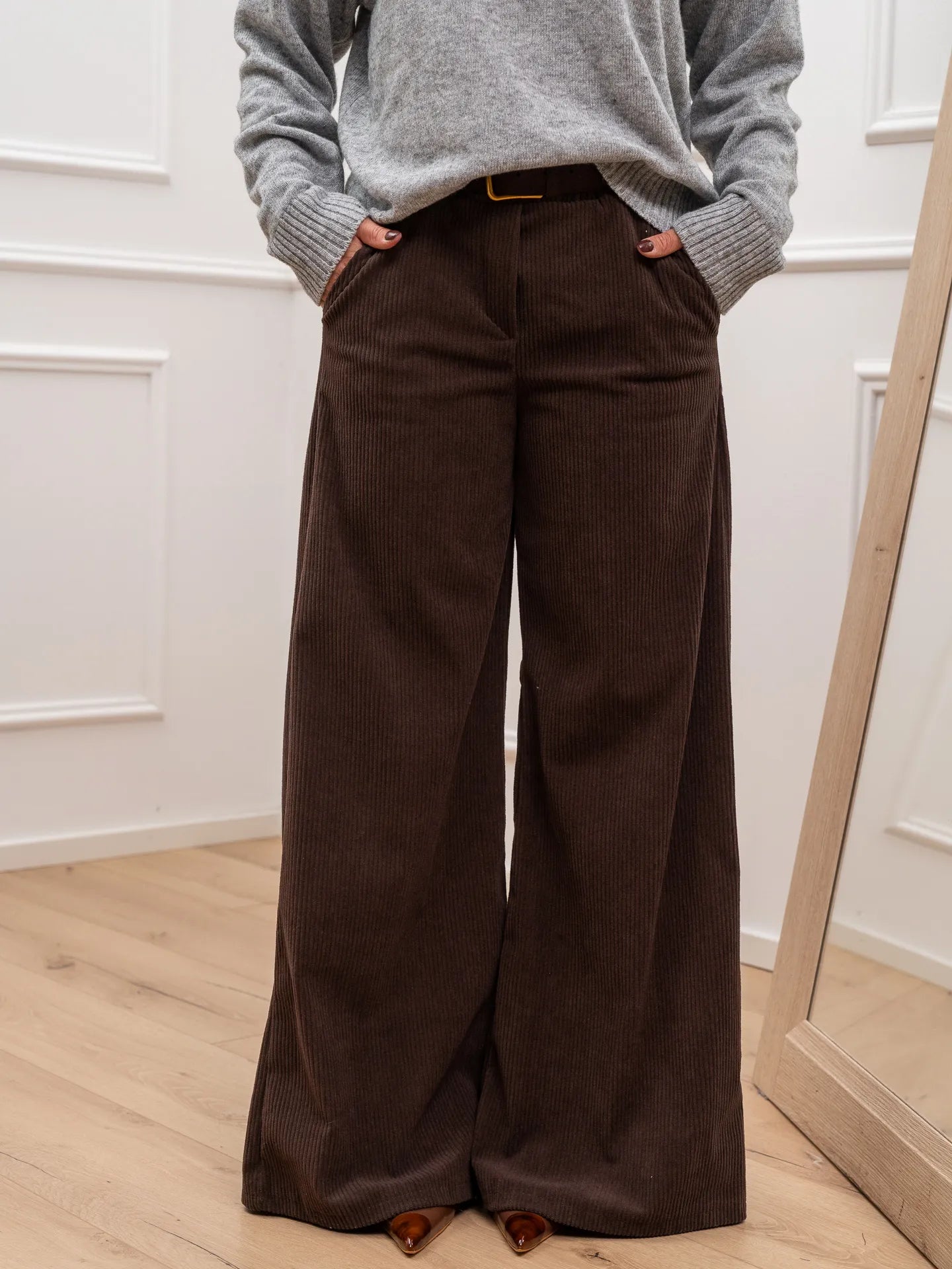 Pantalone a coste moro in velluto con cintura - HaveOne