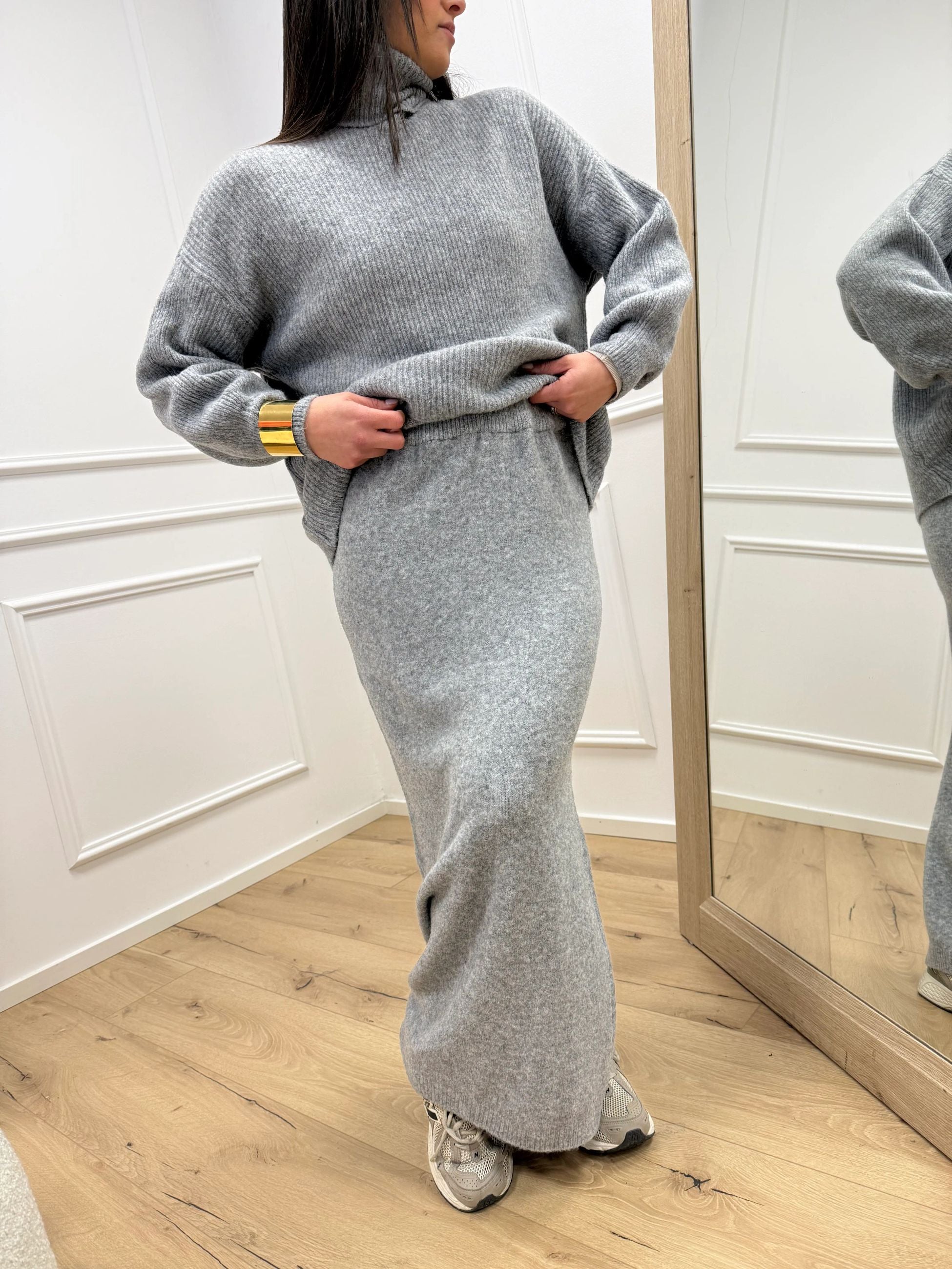 Set coordinato maglia e gonna grigio - HaveOne
