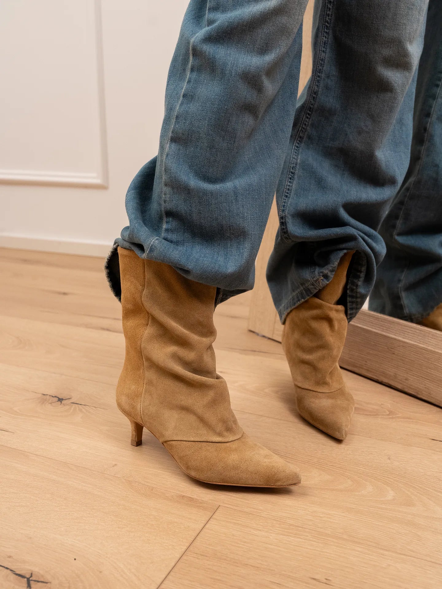 Stivaletto scamosciato deserto gambale arricciato - Ovyè