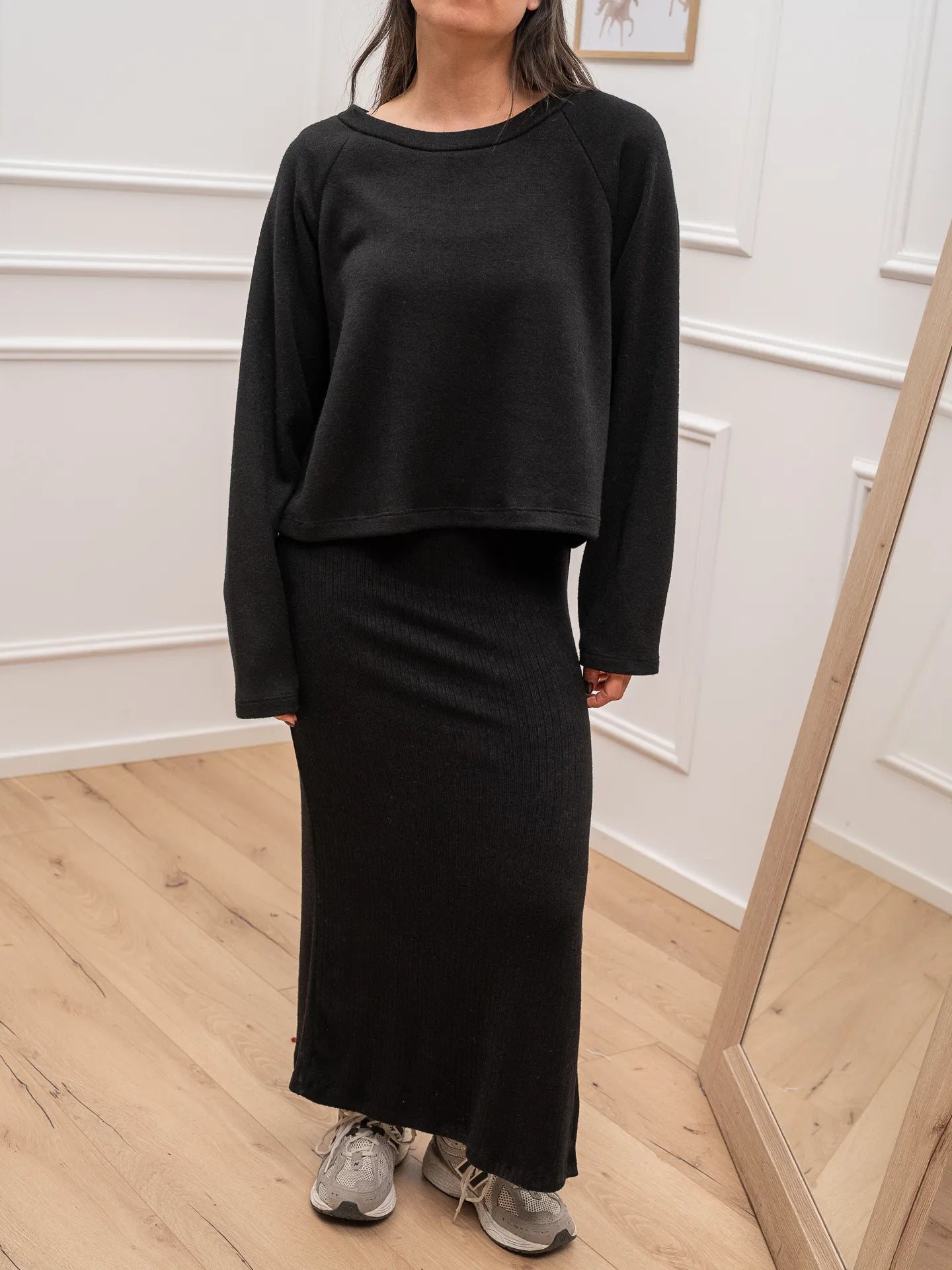 Vestito a coste soft touch nero con felpa - HaveOne