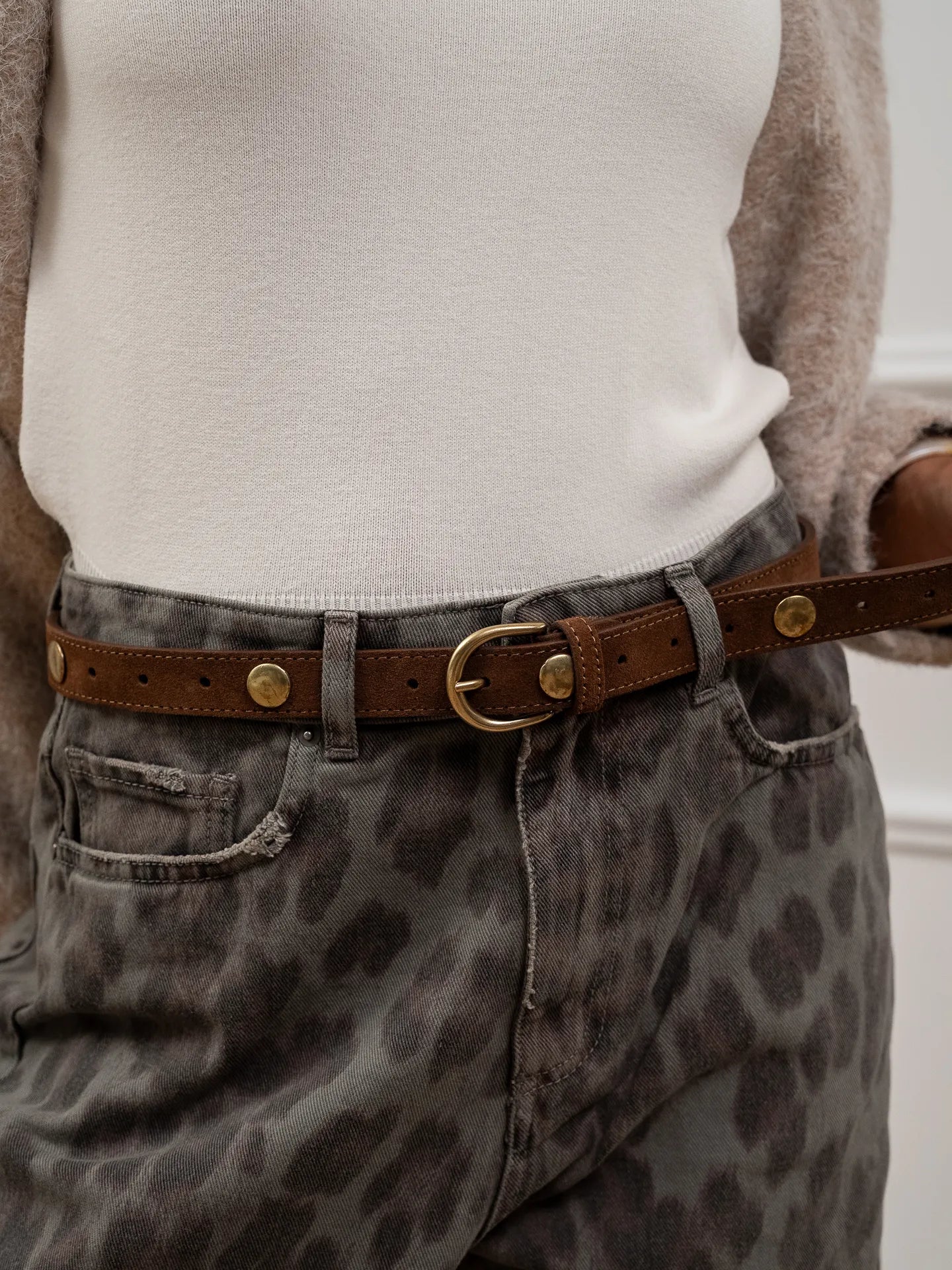 Cintura cognac borchie oro rotonde - Vicolo