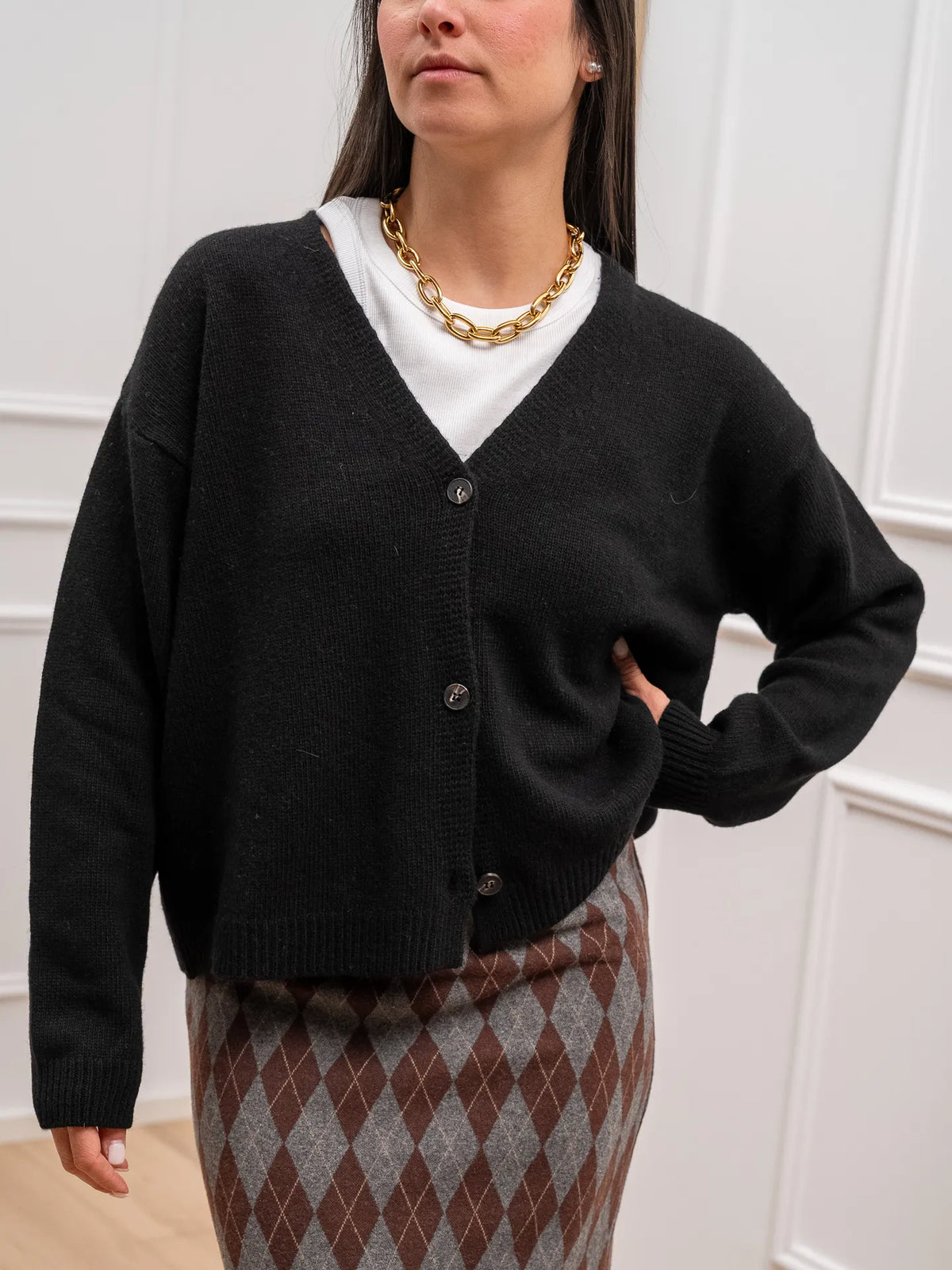 Cardigan basic nero con bottoncini - Tensione In